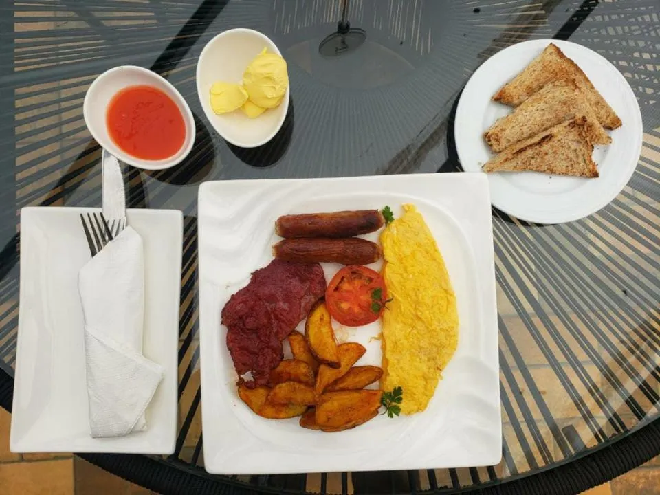 Breakfast in Cozy Stead