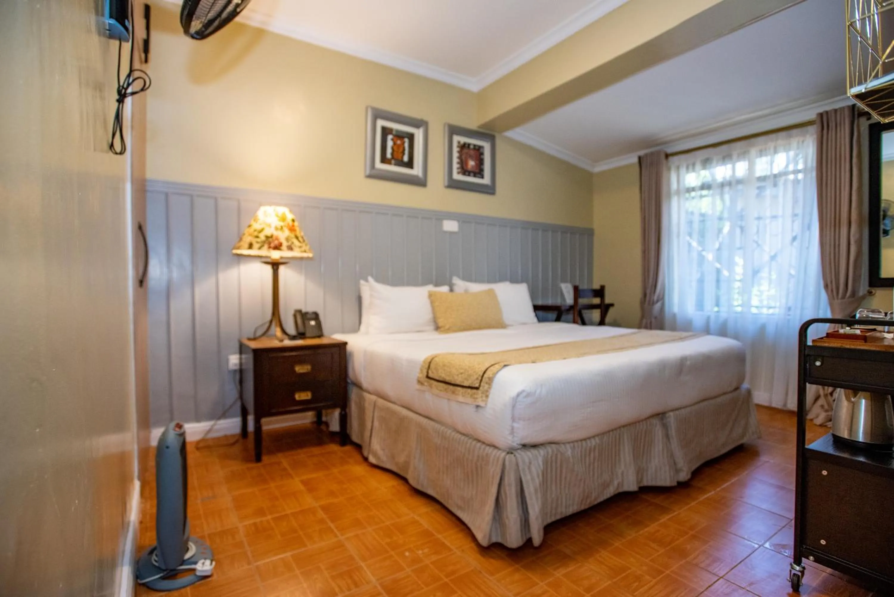 Bed in Cozy Stead Hotel - Garden House, Gigiri