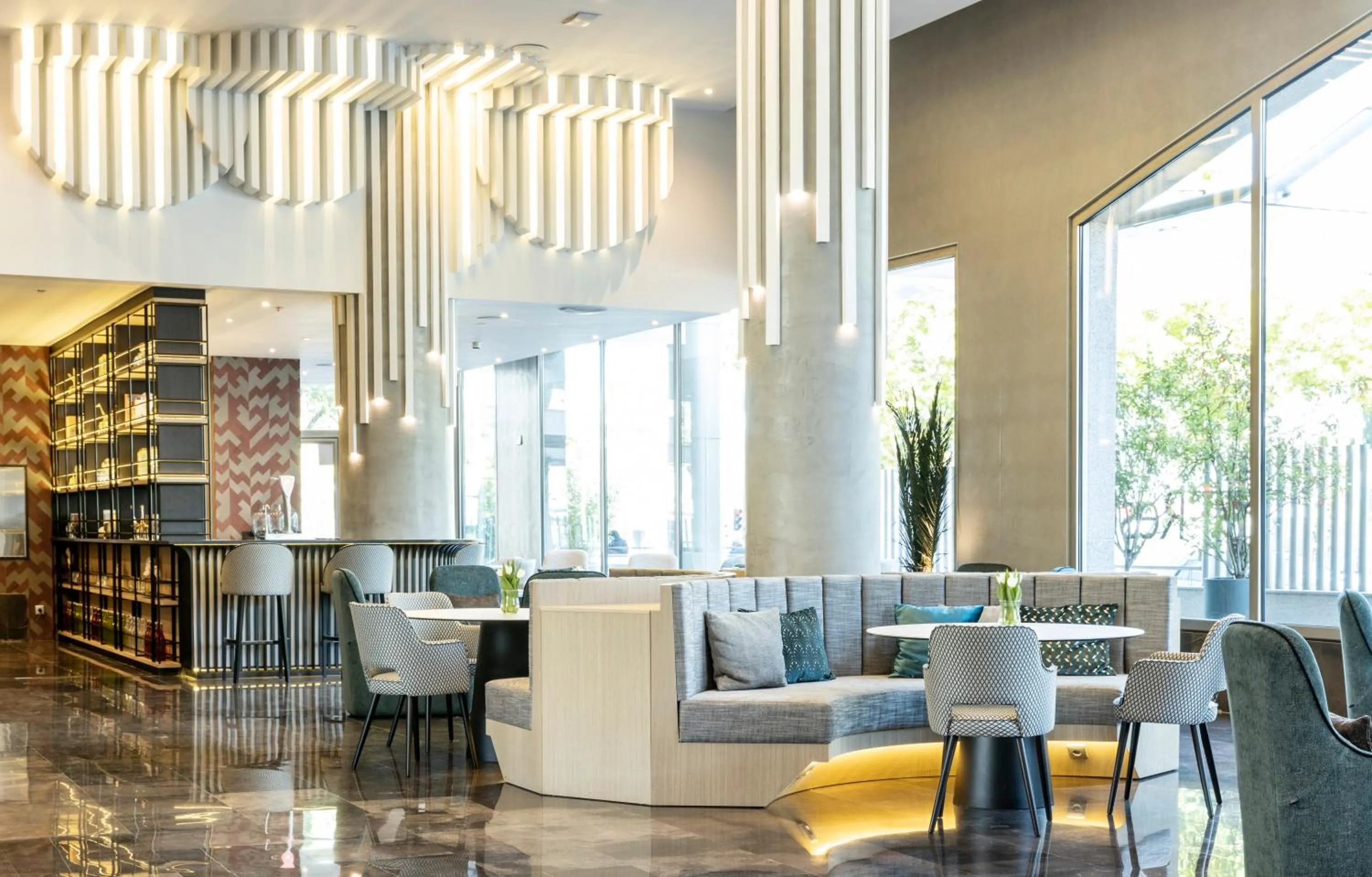 Seating area in Ilunion Alcalá Norte