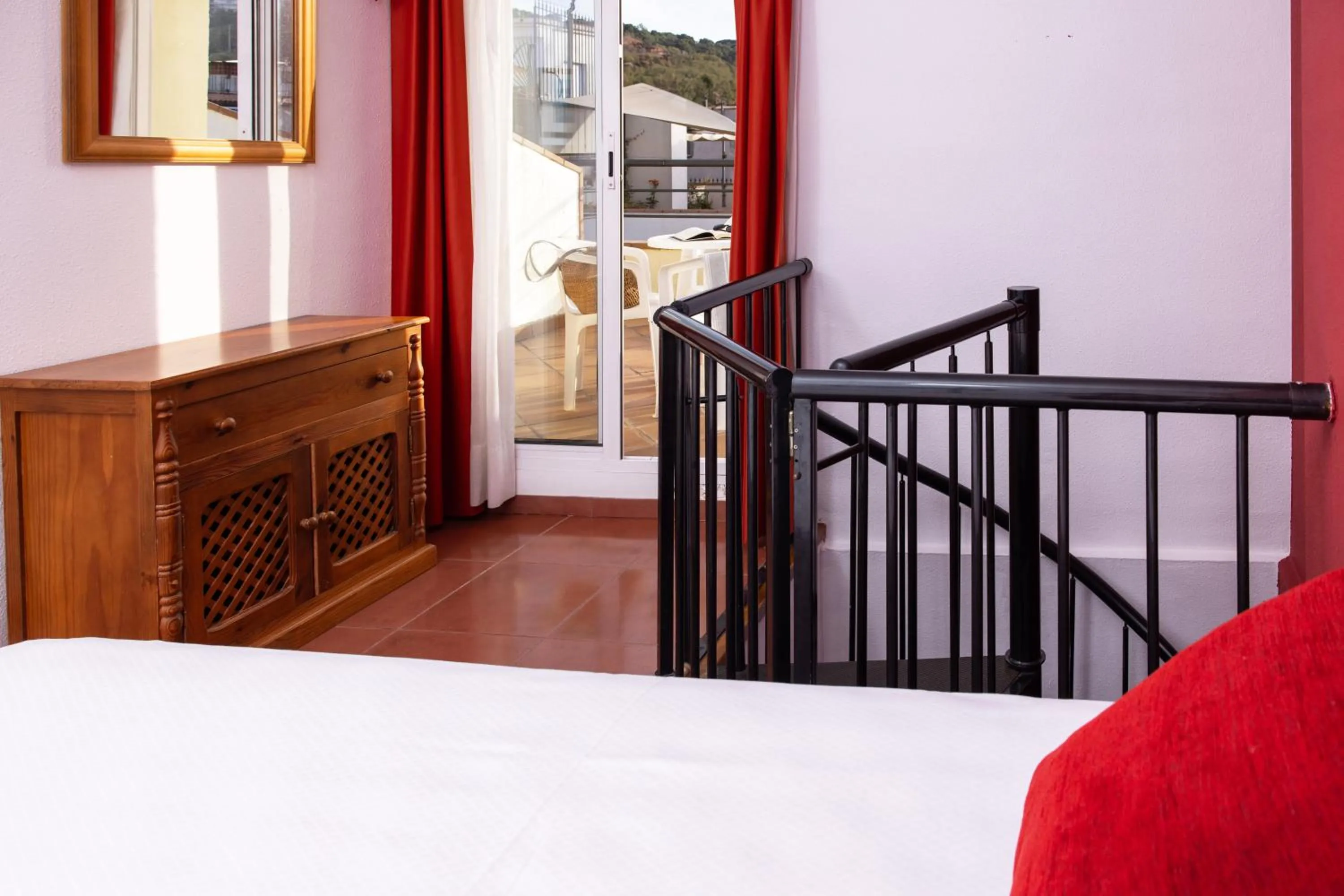 Bedroom, Bed in RVHotels Mar de Tossa