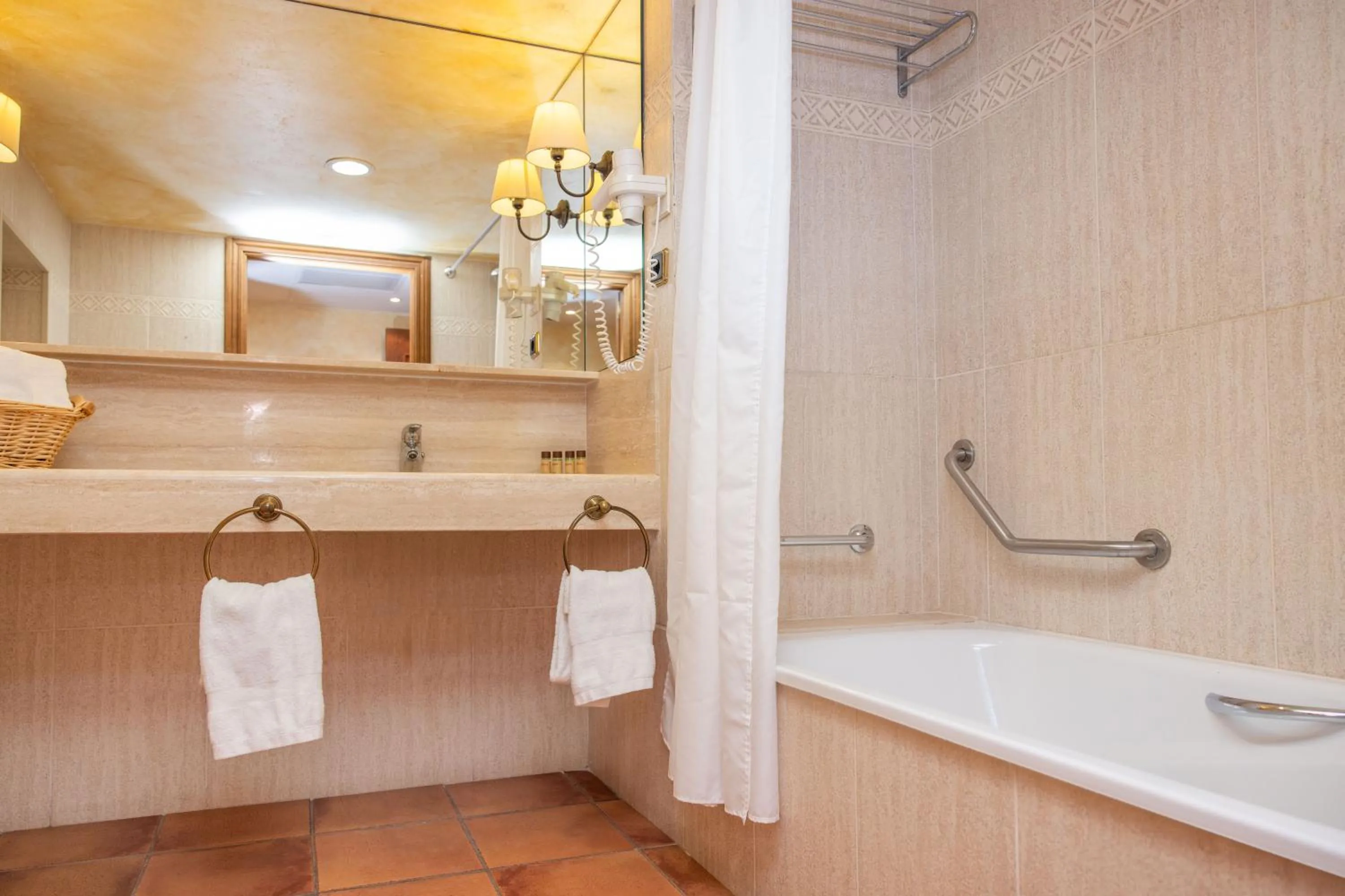 Bathroom in RVHotels Vila de Tossa