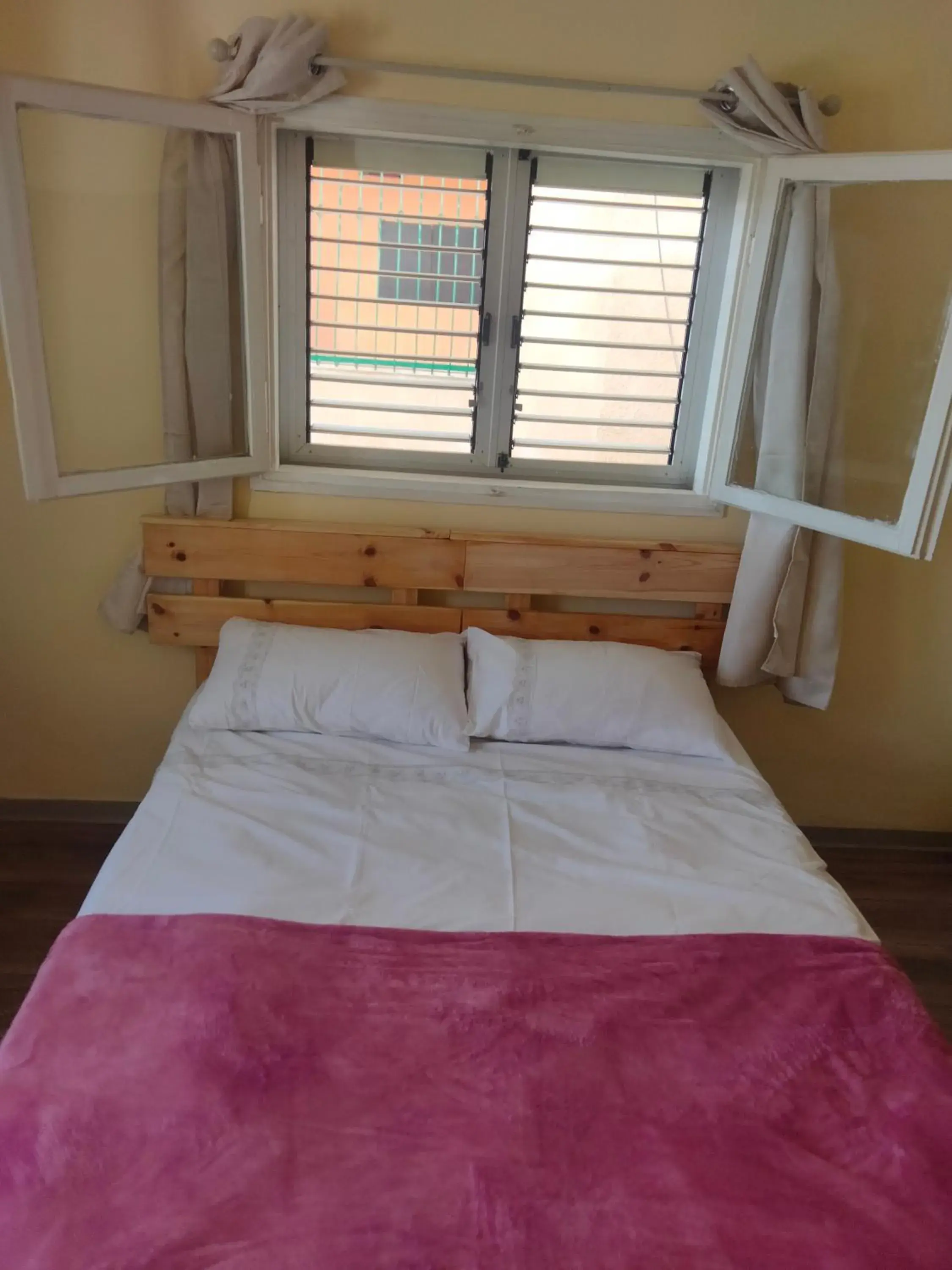 Family Room with Balcony - single occupancy in Seedi Yousef Hostel & Cafe Family Room with Balcony - single occupancy in Seedi Yousef Hostel & Cafe