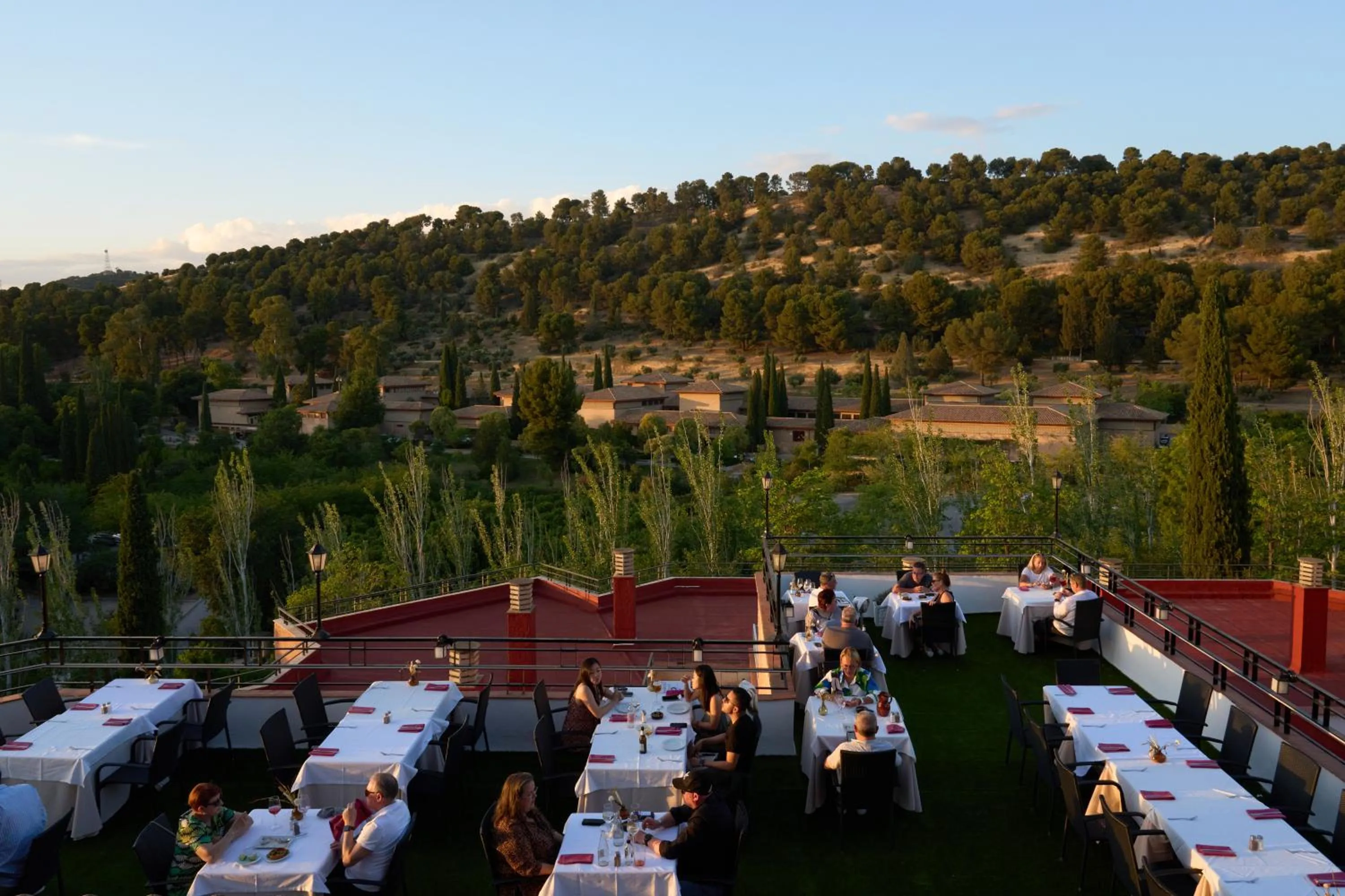 Restaurant/places to eat in Porcel Alixares