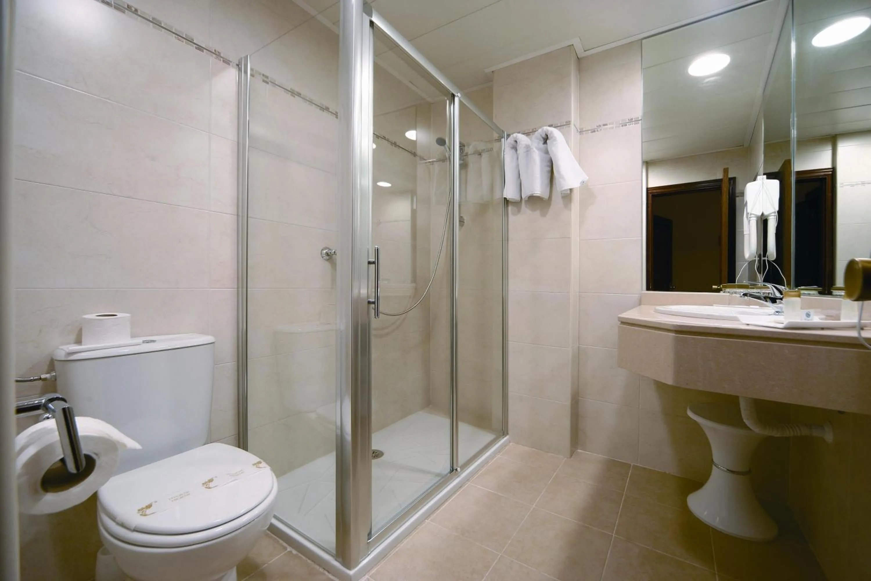 Shower in Porcel Alixares