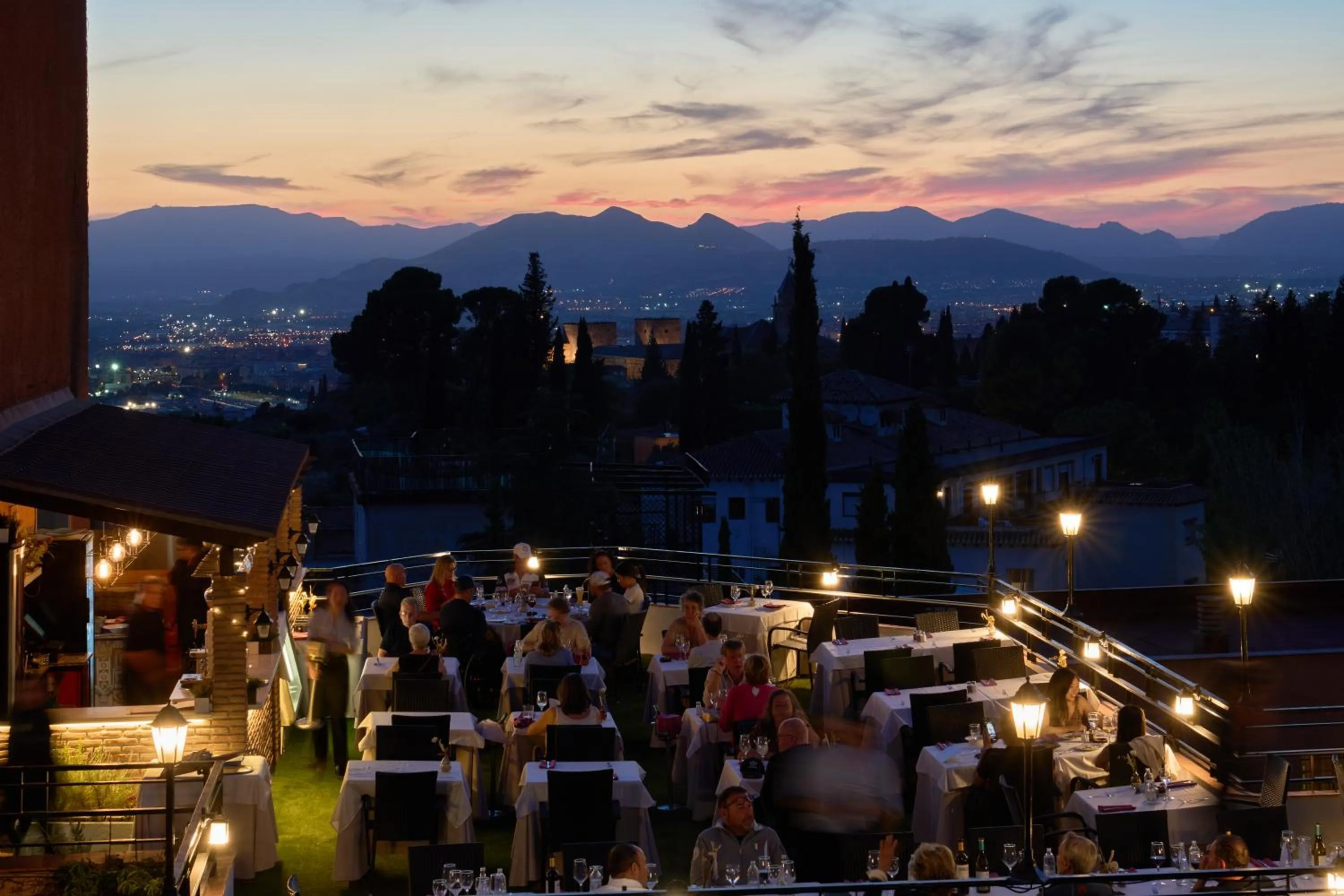 Restaurant/places to eat in Porcel Alixares