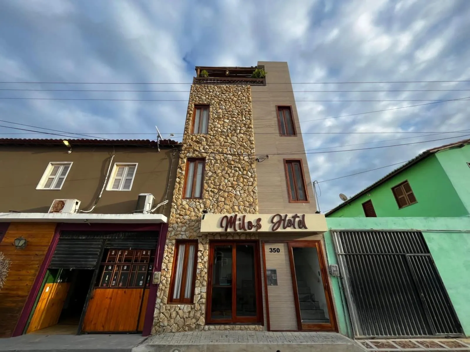 Milos Hotel Icaraizinho