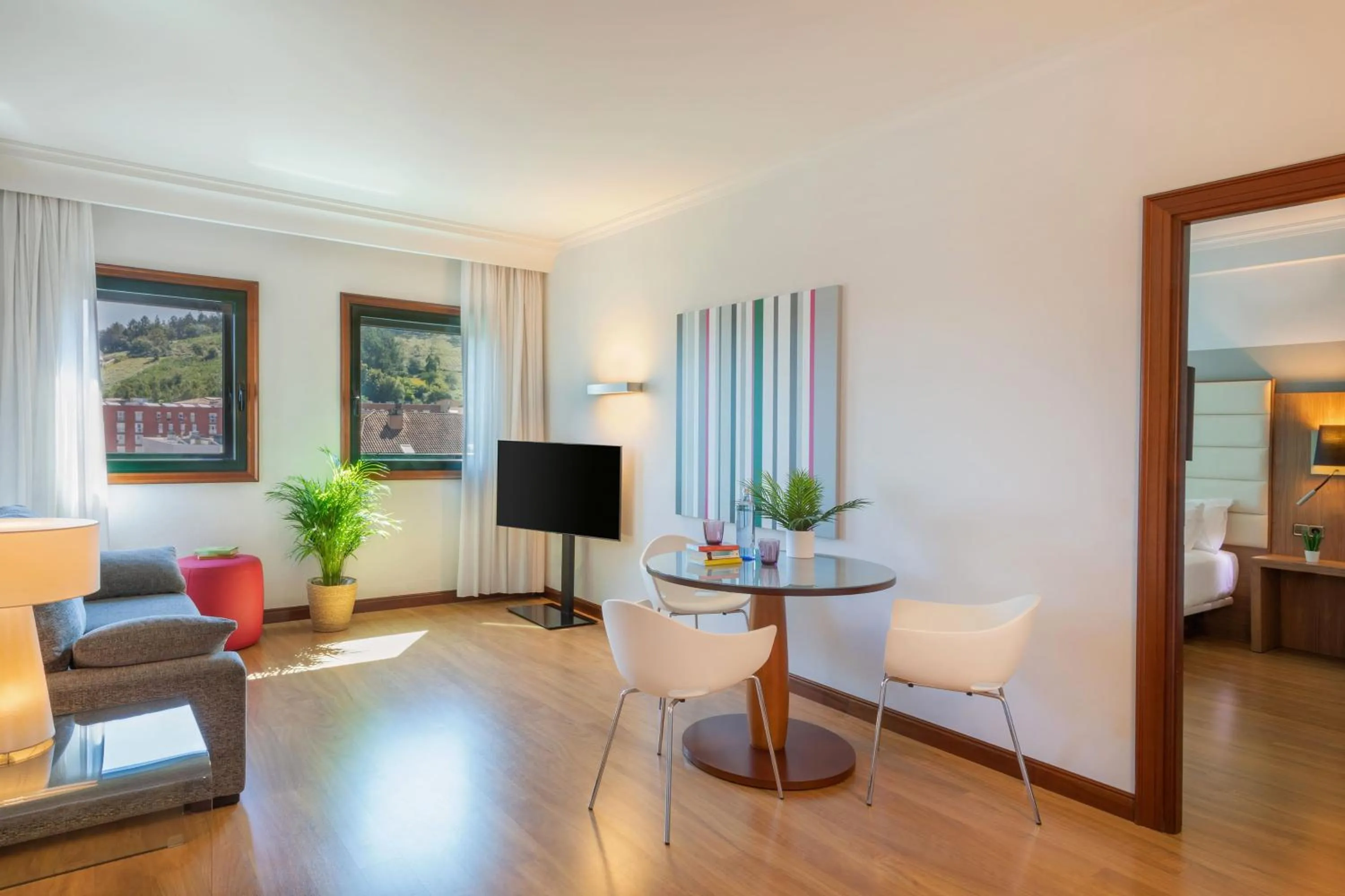 Hotel Santiago Plaza Affiliated by Meliá