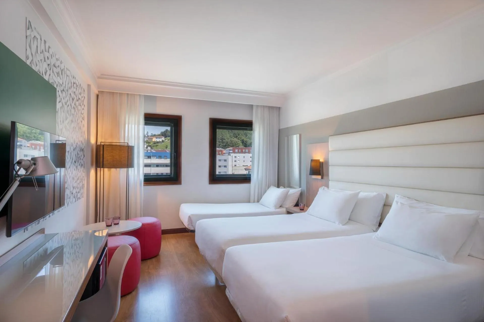 Bed in Hotel Santiago Plaza Affiliated by Meliá