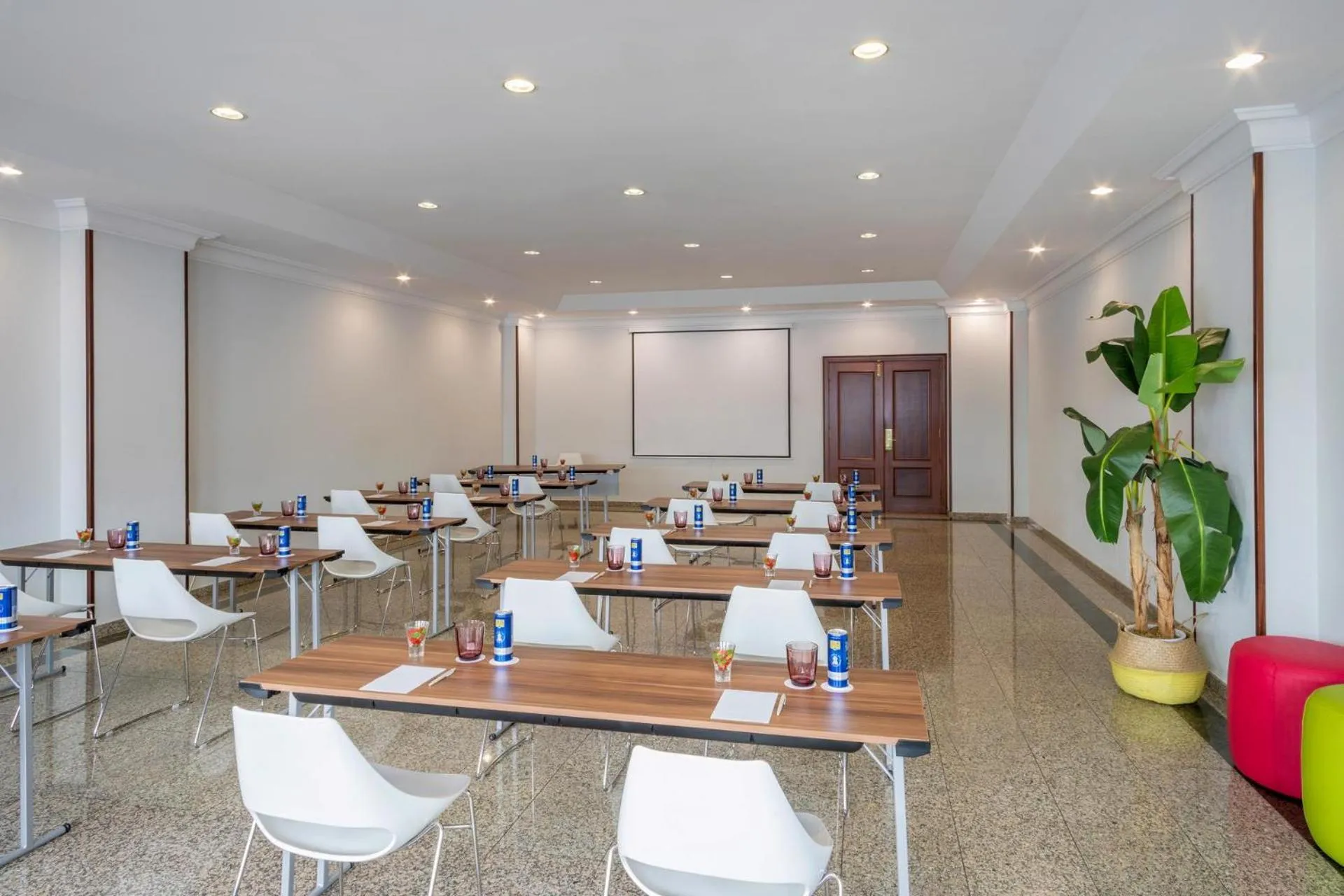 Business facilities in Hotel Santiago Plaza Affiliated by Meliá