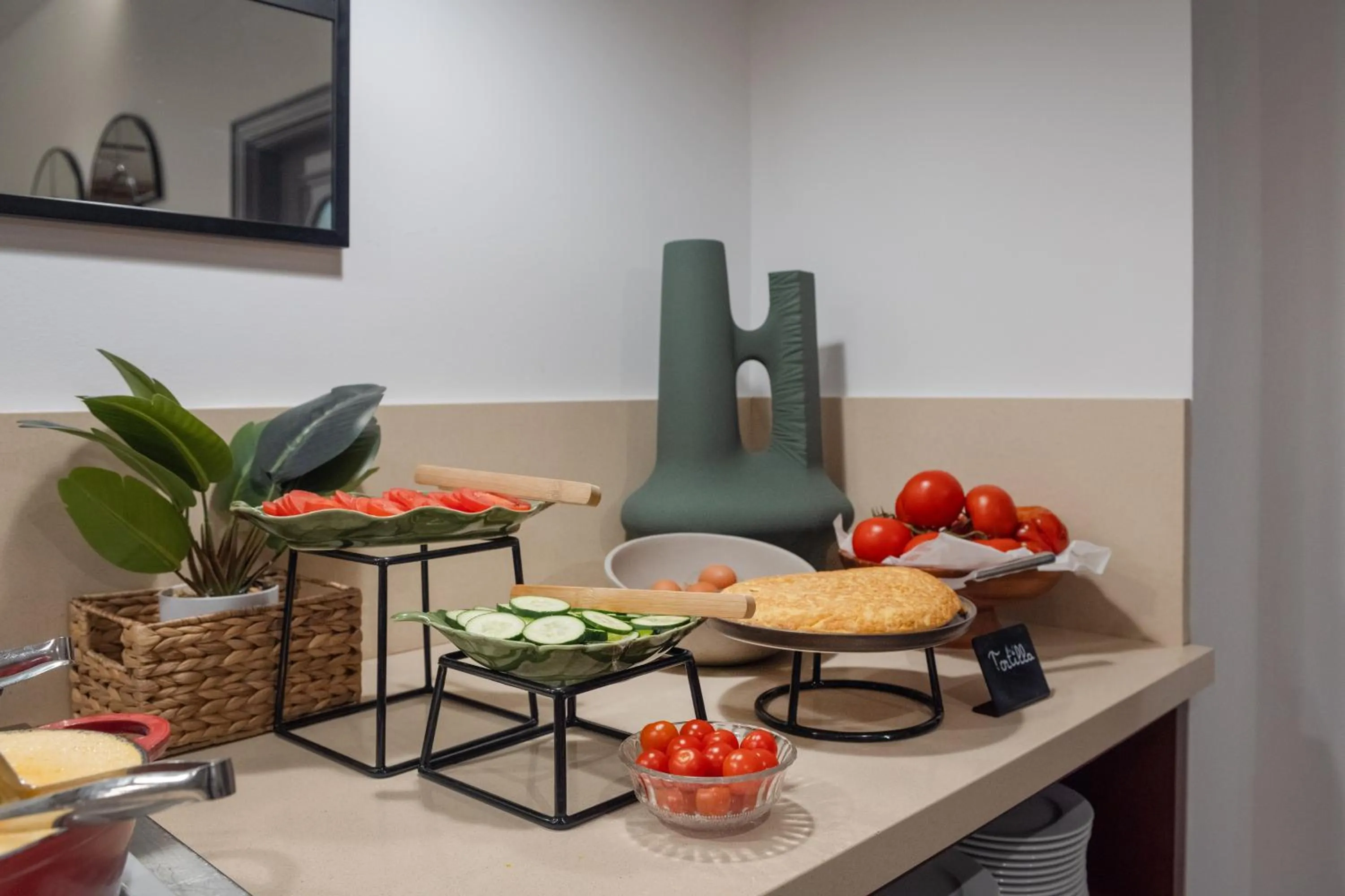 Buffet breakfast in Hotel Santiago Plaza Affiliated by Meliá