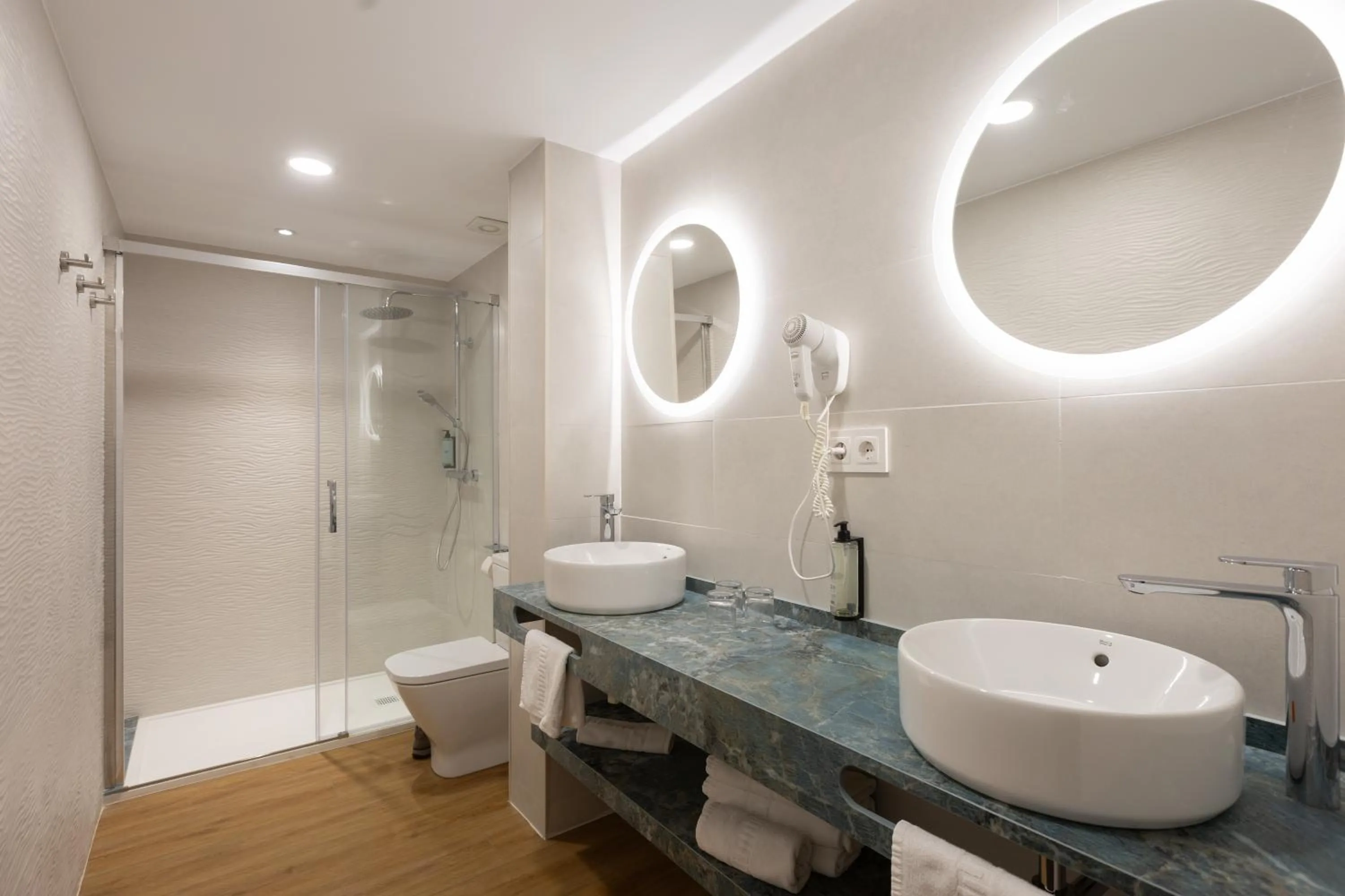 Bathroom in Hotel Internacional