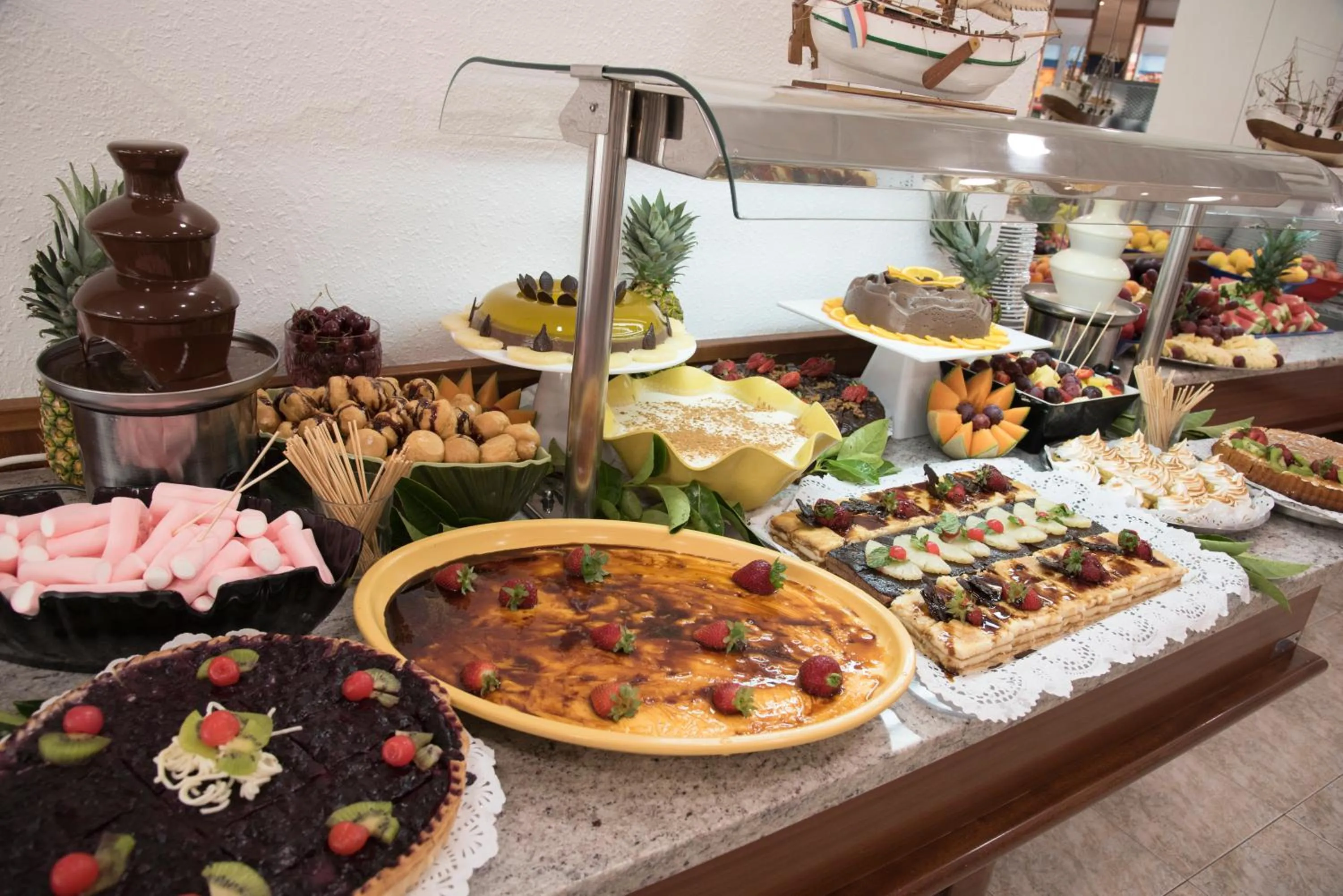 Food and drinks in Hotel Internacional