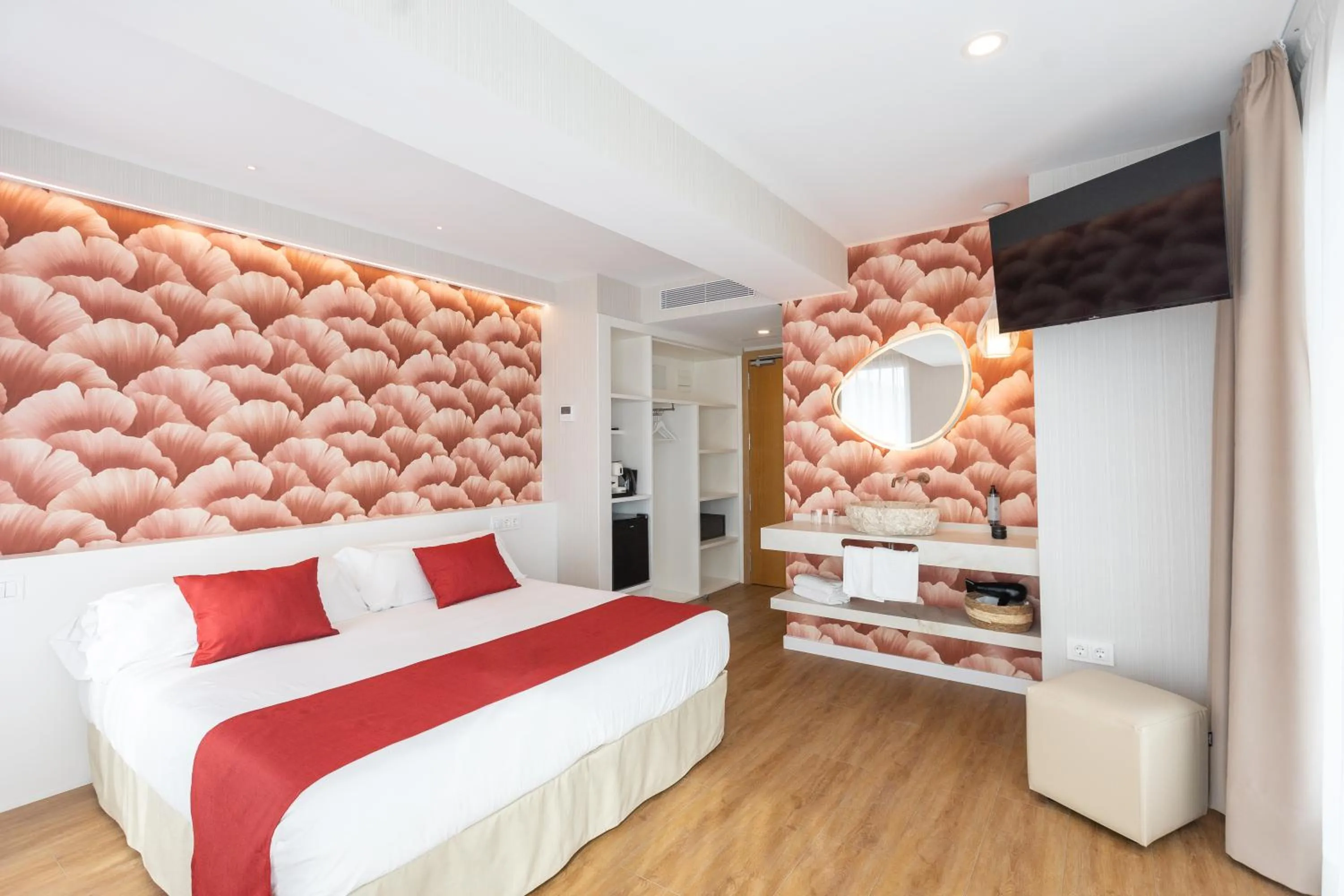 Photo of the whole room, Bed in Hotel Internacional