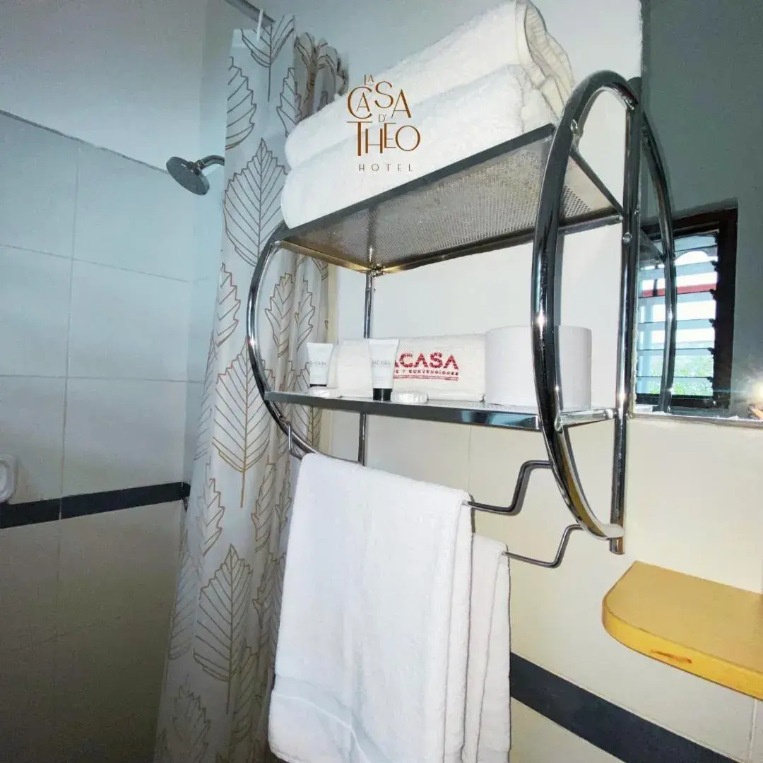 Family Room in La casa de theo Family Room in La casa de theo