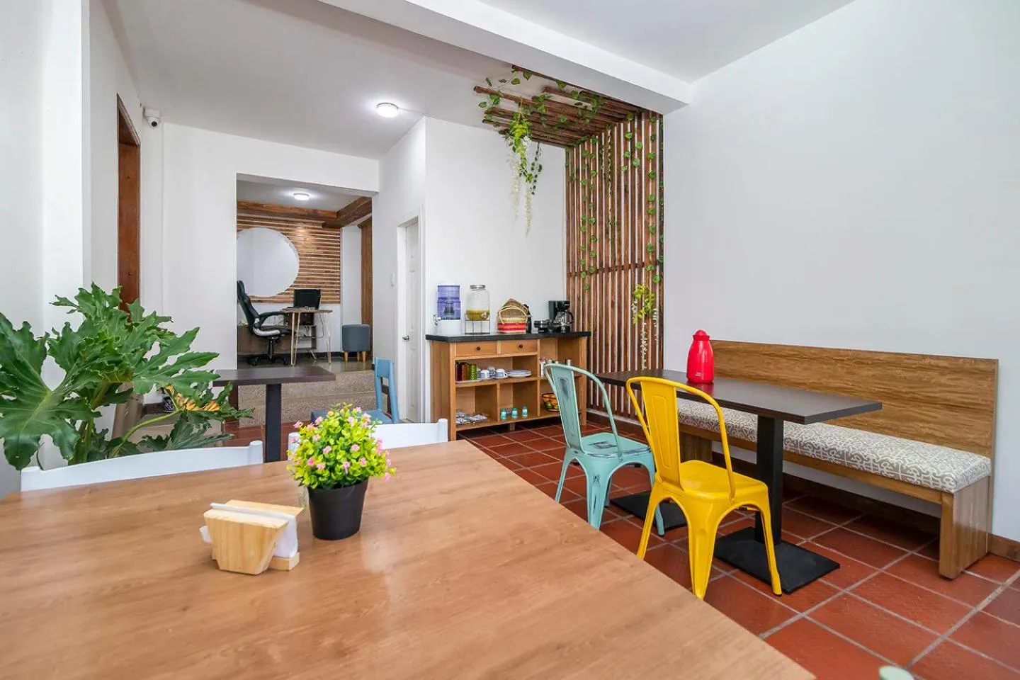 Communal lounge/ TV room in Corazon del Molino Corferias Bogota- Embajada Americana