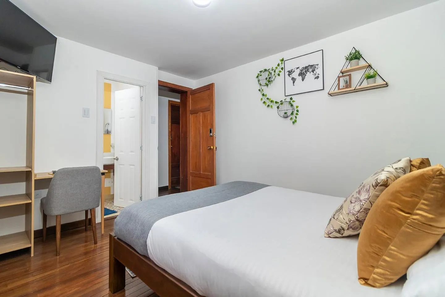 Bed in Corazon del Molino Corferias Bogota- Embajada Americana