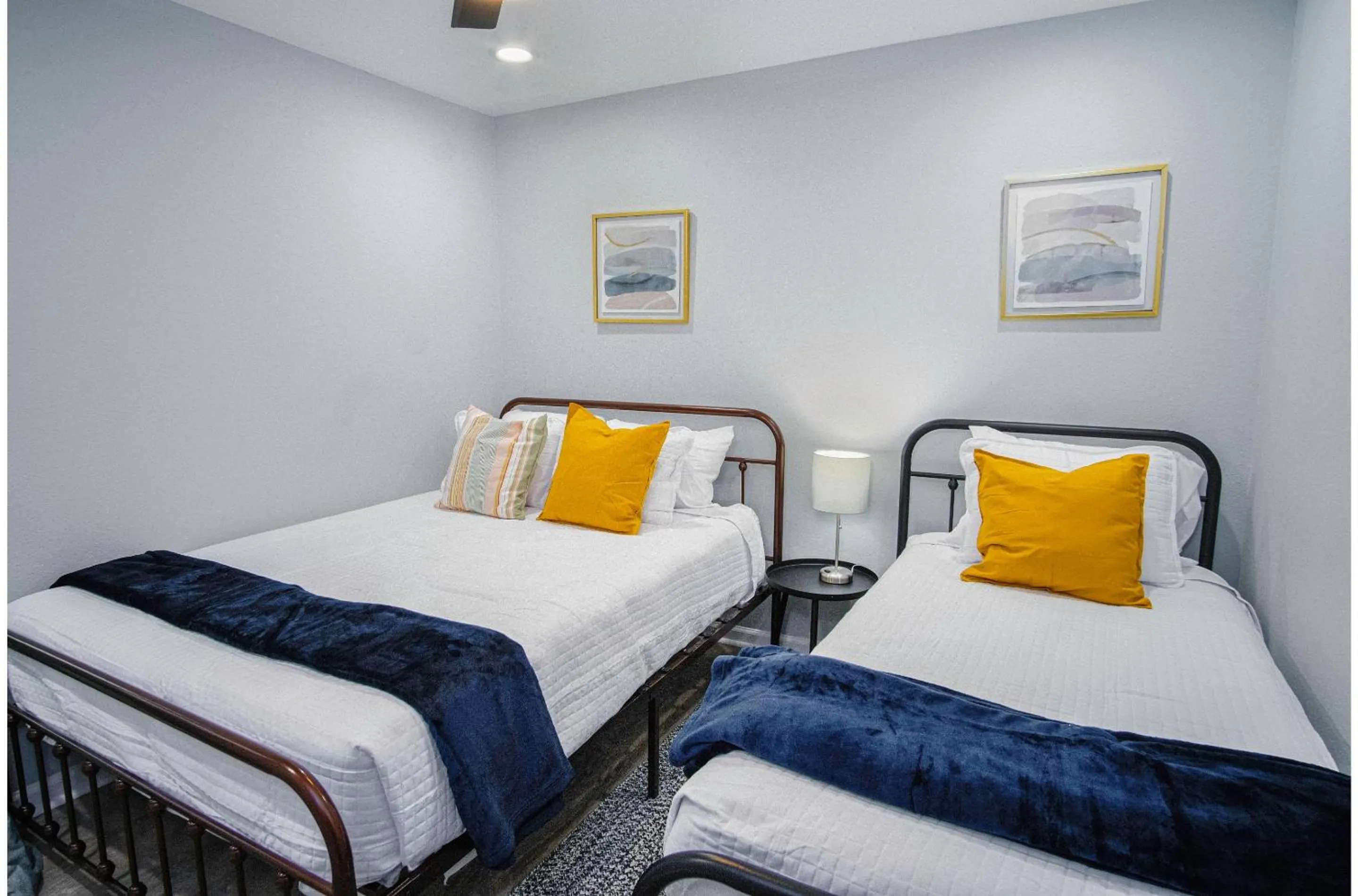 Other, Bed in Exceptional 5BR So Close to Riverwalk and Downtown