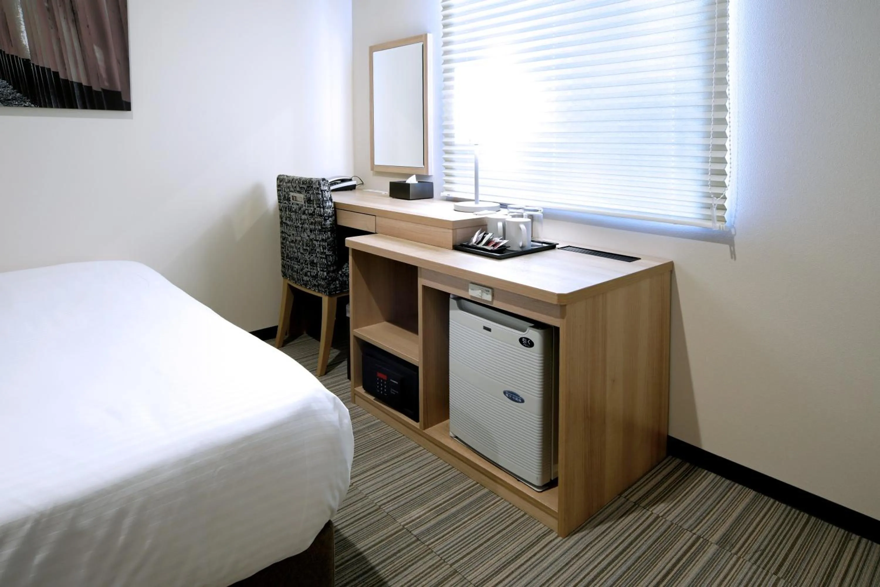 View (from property/room), Bed in Travelodge Kyoto Shijo Kawaramachi