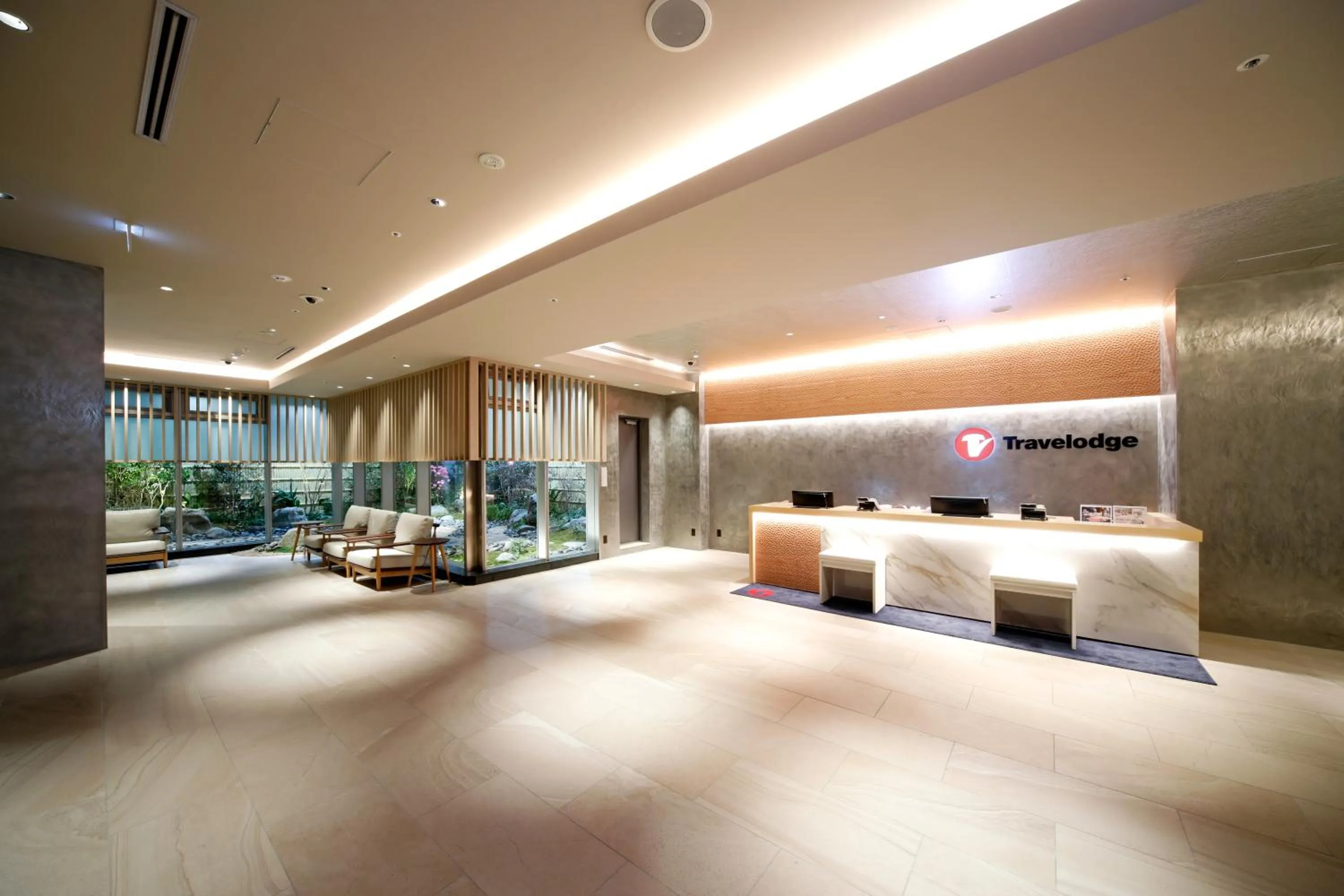 Lobby or reception, Bed in Travelodge Kyoto Shijo Kawaramachi