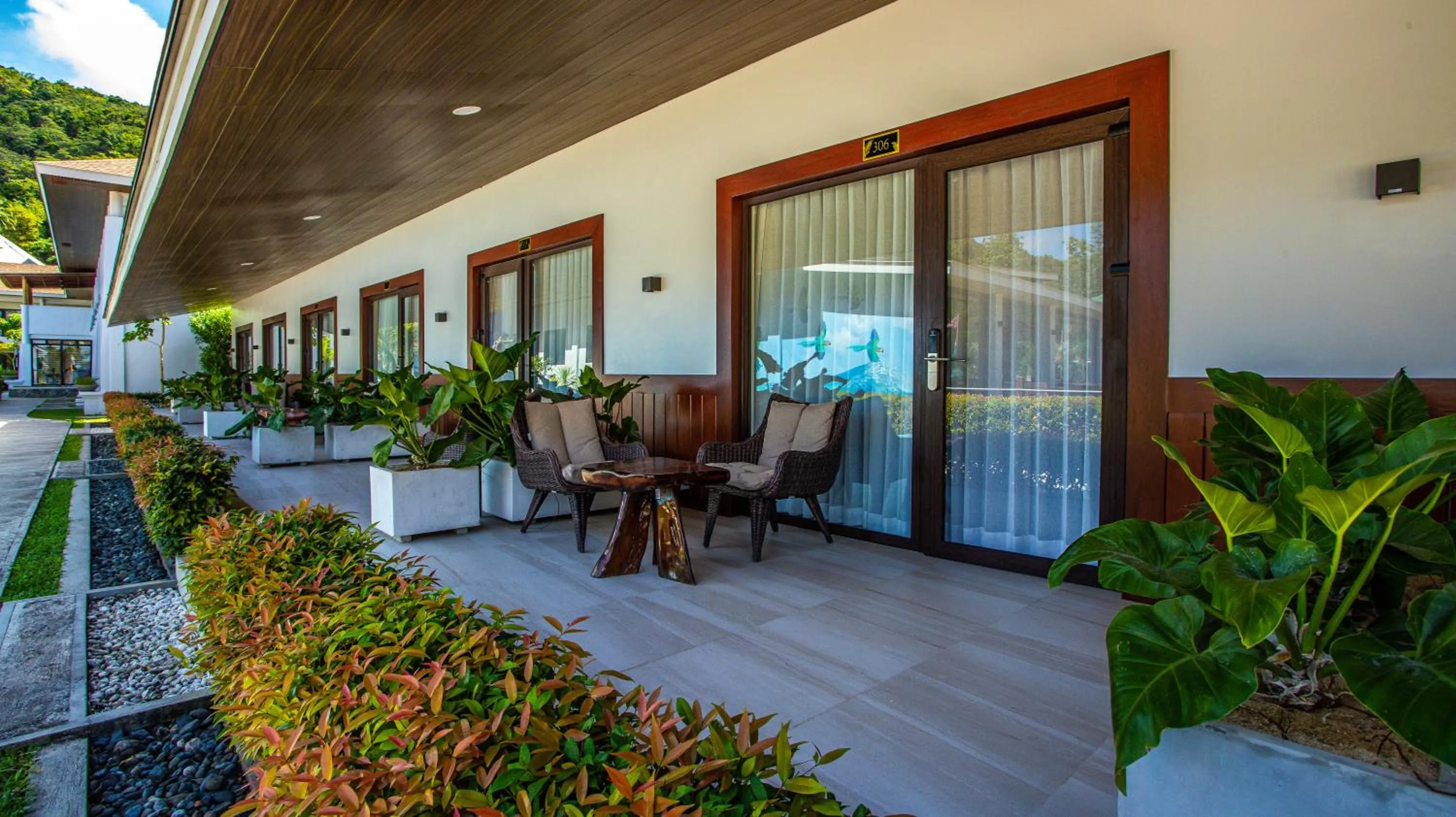Balcony/Terrace in Ora Beach Resort
