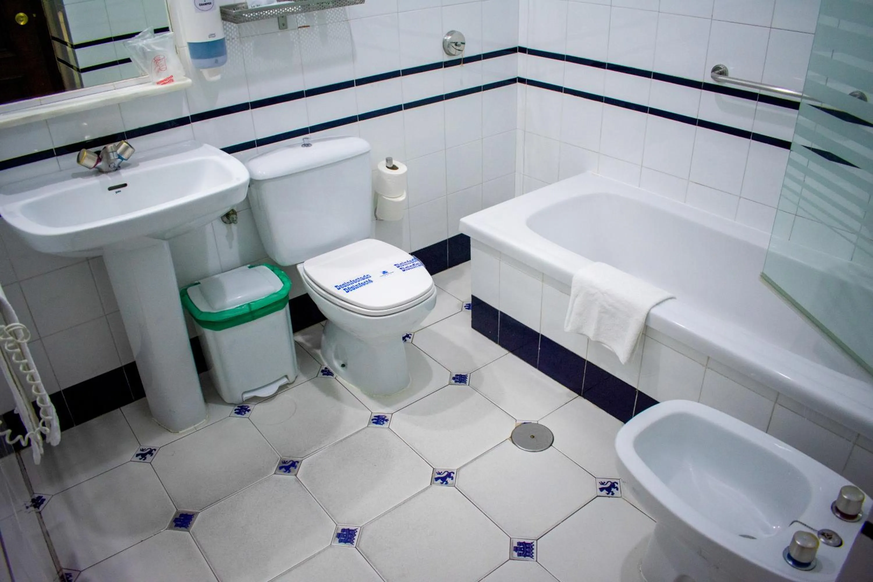 Bathroom in Hotel Playa de Regla