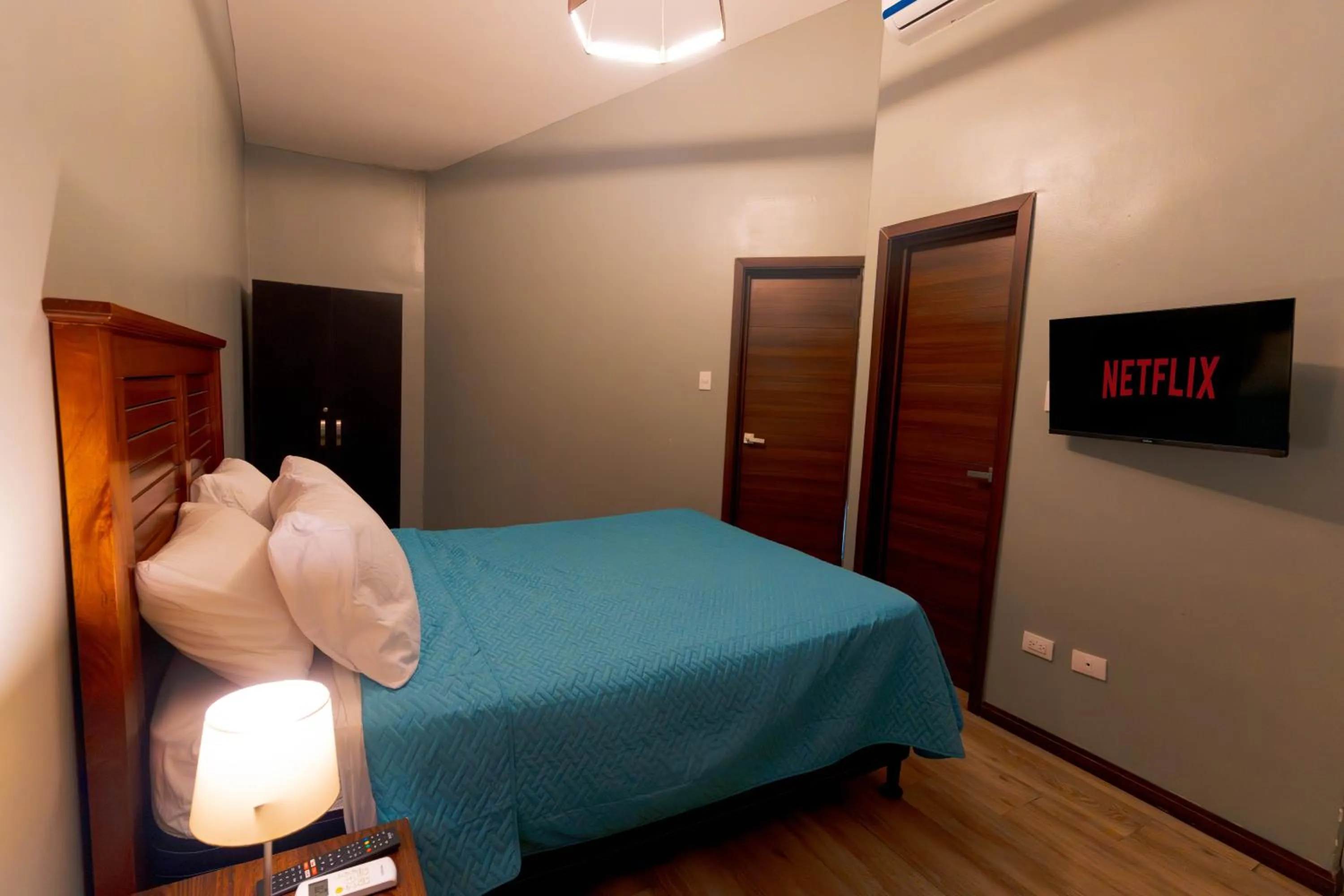 TV and multimedia, Bed in Hotel Villas Santander