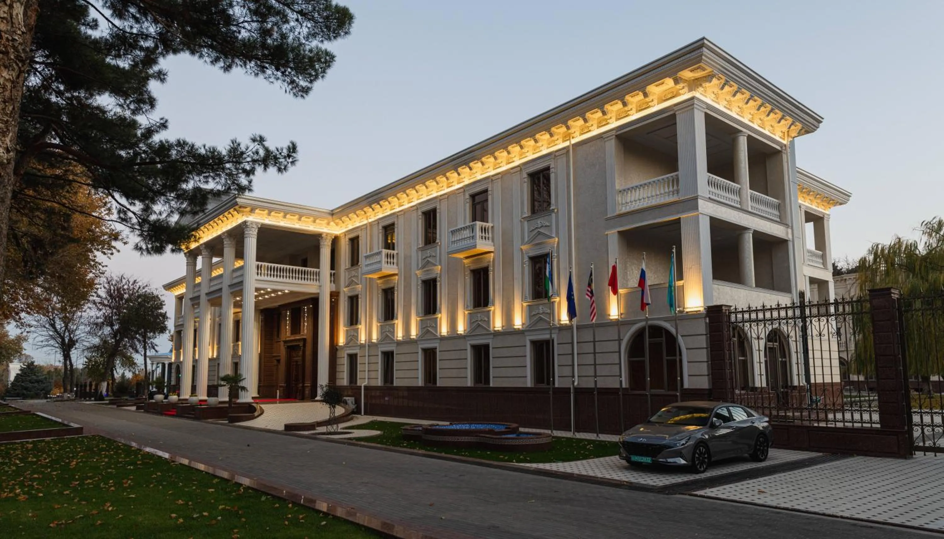 Property building in Zarafshon Parkside