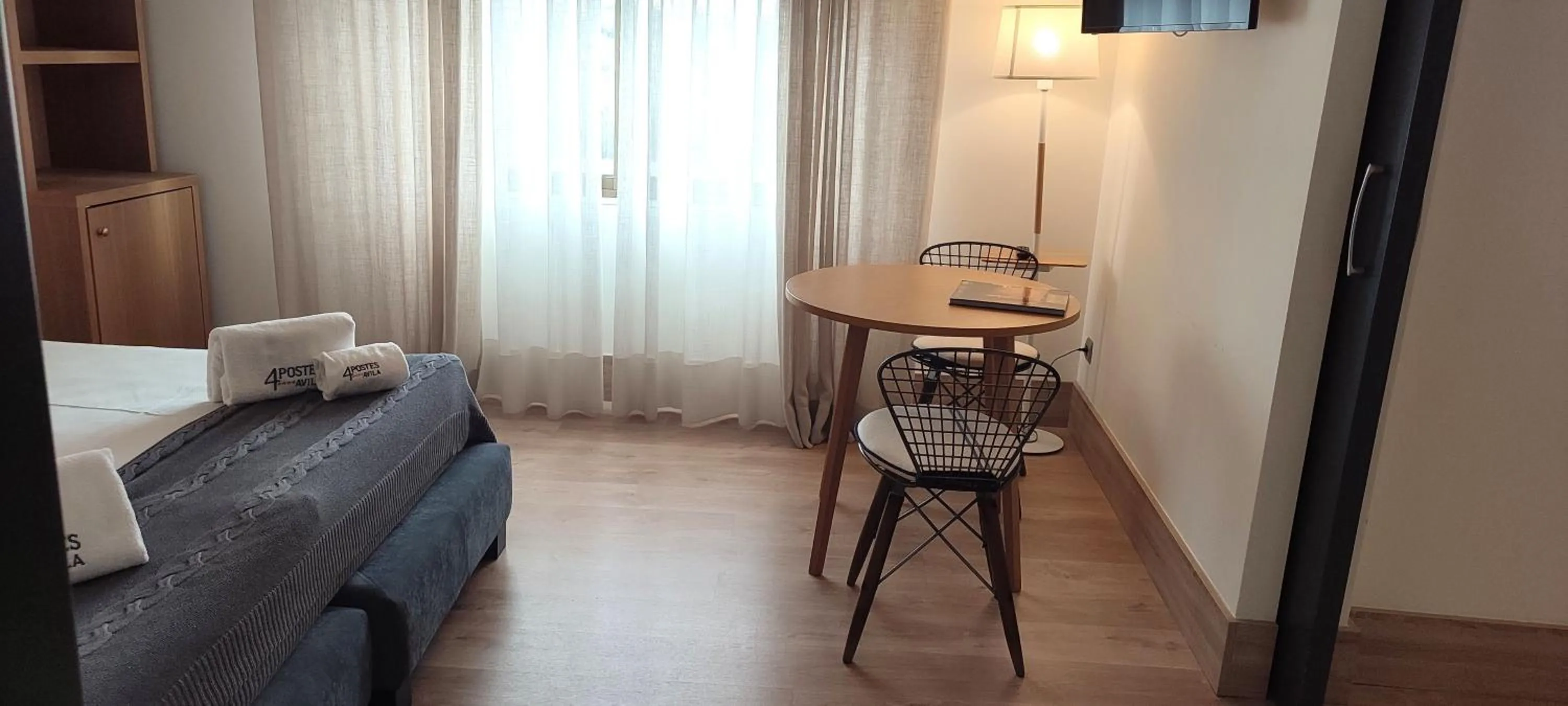 Photo of the whole room, Bed in Hotel Sercotel Cuatro Postes