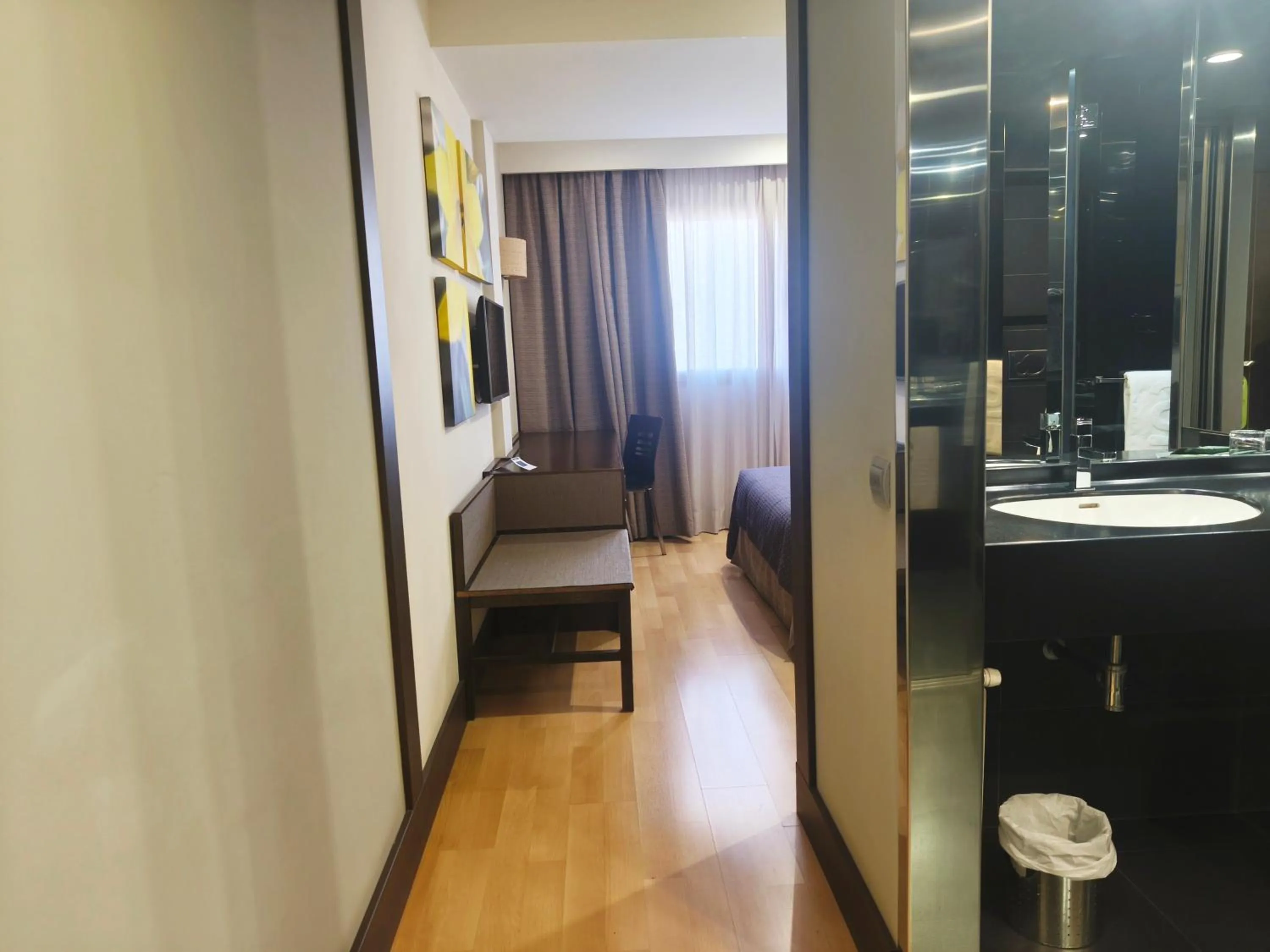 Toilet in Hotel Sercotel Cuatro Postes