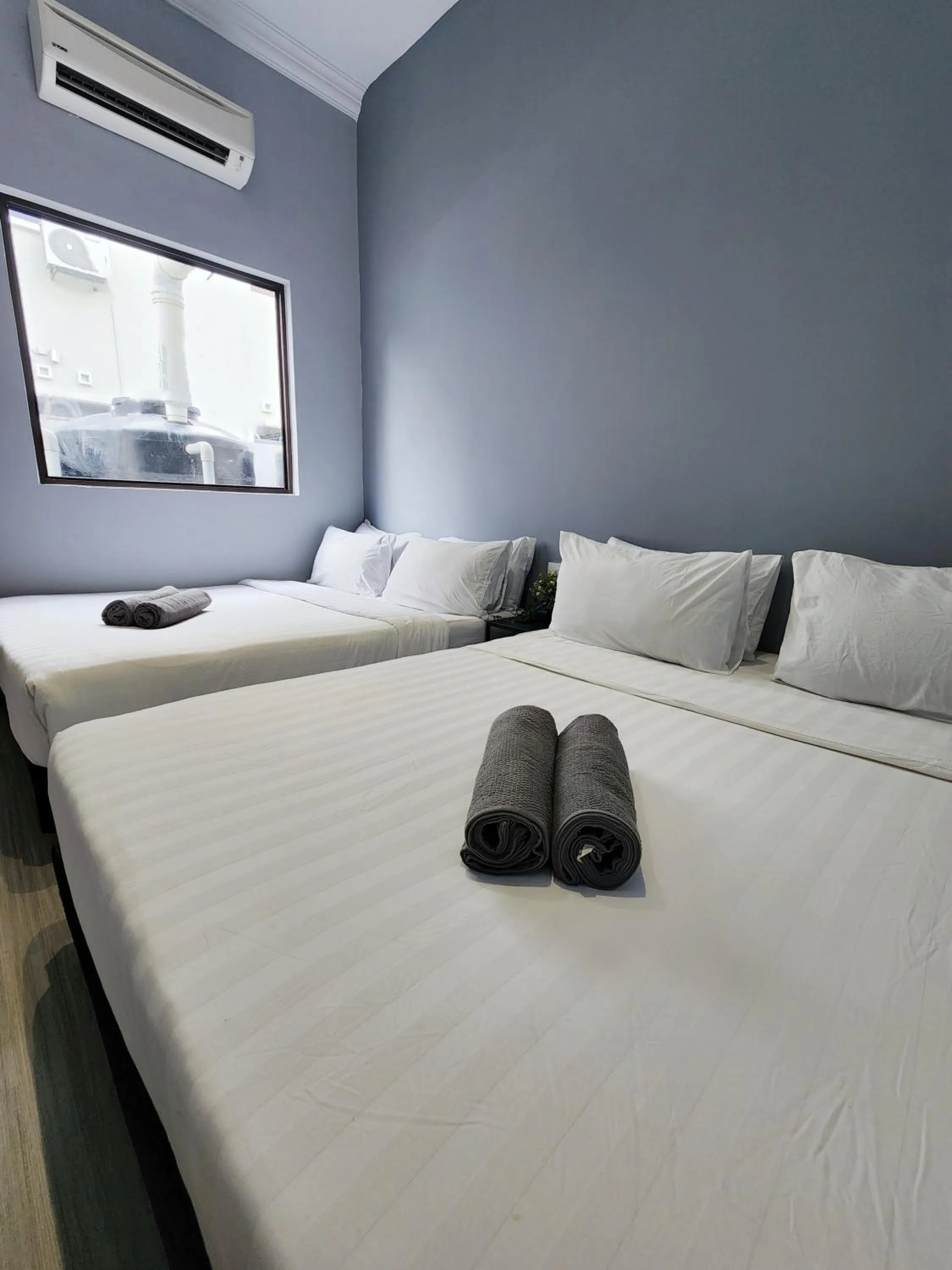 Bed in Gurney Coast Guest House by Sky Hive