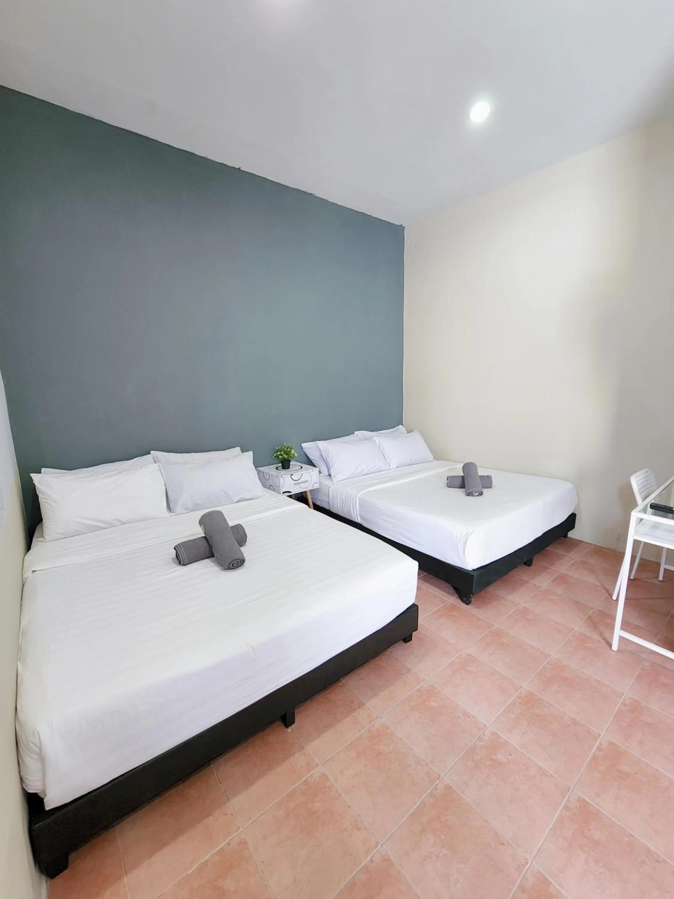 Bed in Gurney Coast Guest House by Sky Hive