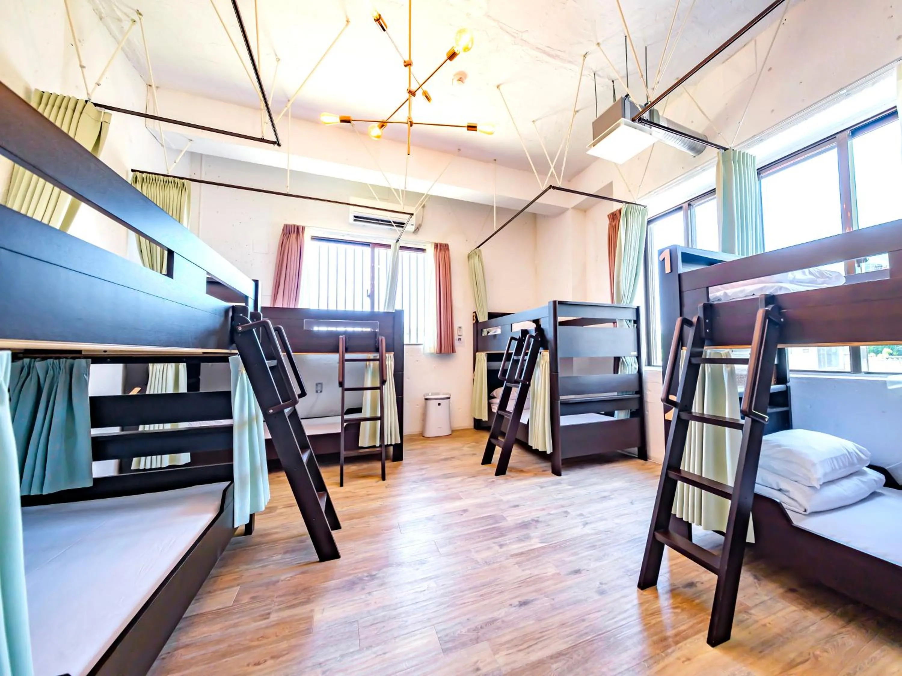 Photo of the whole room, Bed in 宮古島 Guesthouse Re-Spect