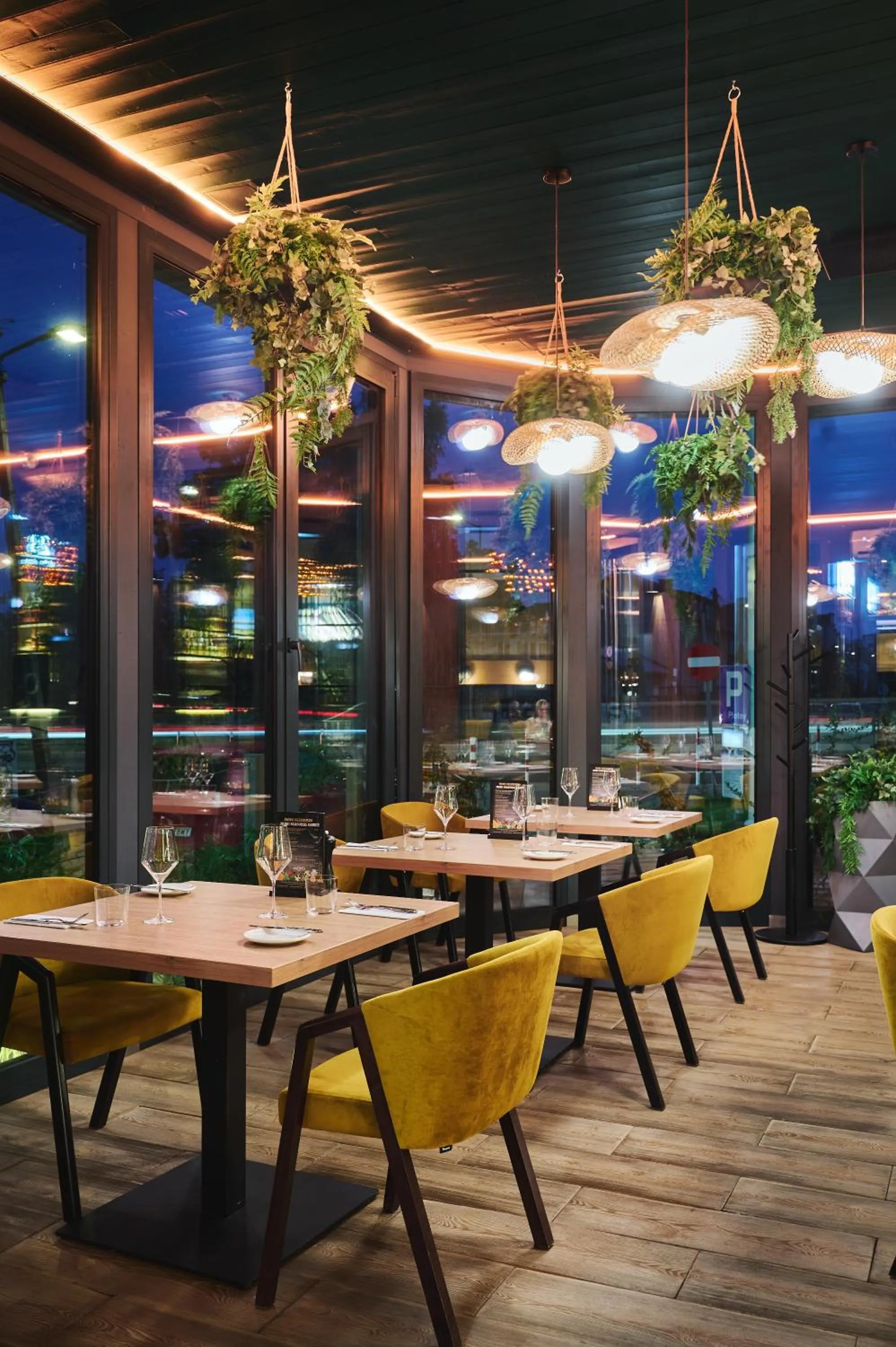 Restaurant/places to eat in Stay inn Hotel Warszawa