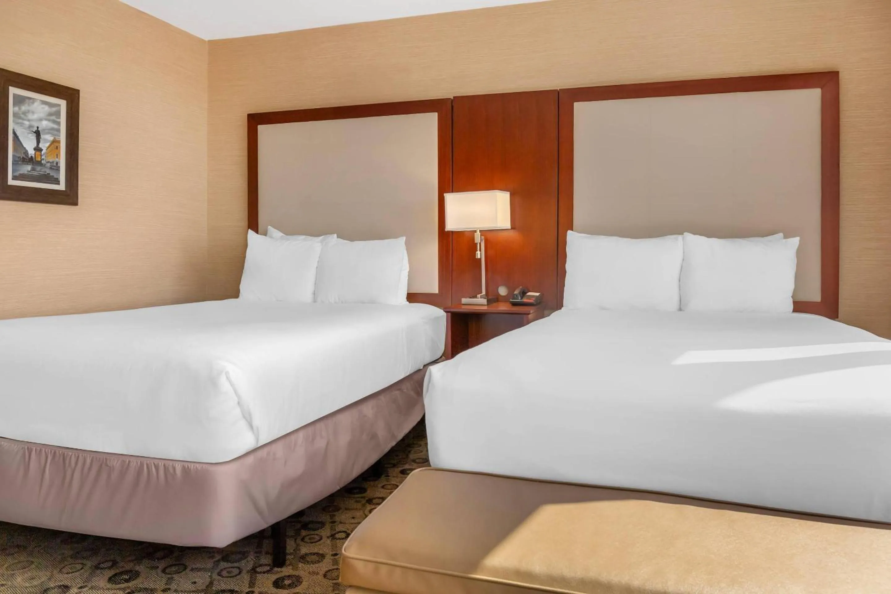 Bedroom, Bed in Radisson Hotel Southfield-Detroit