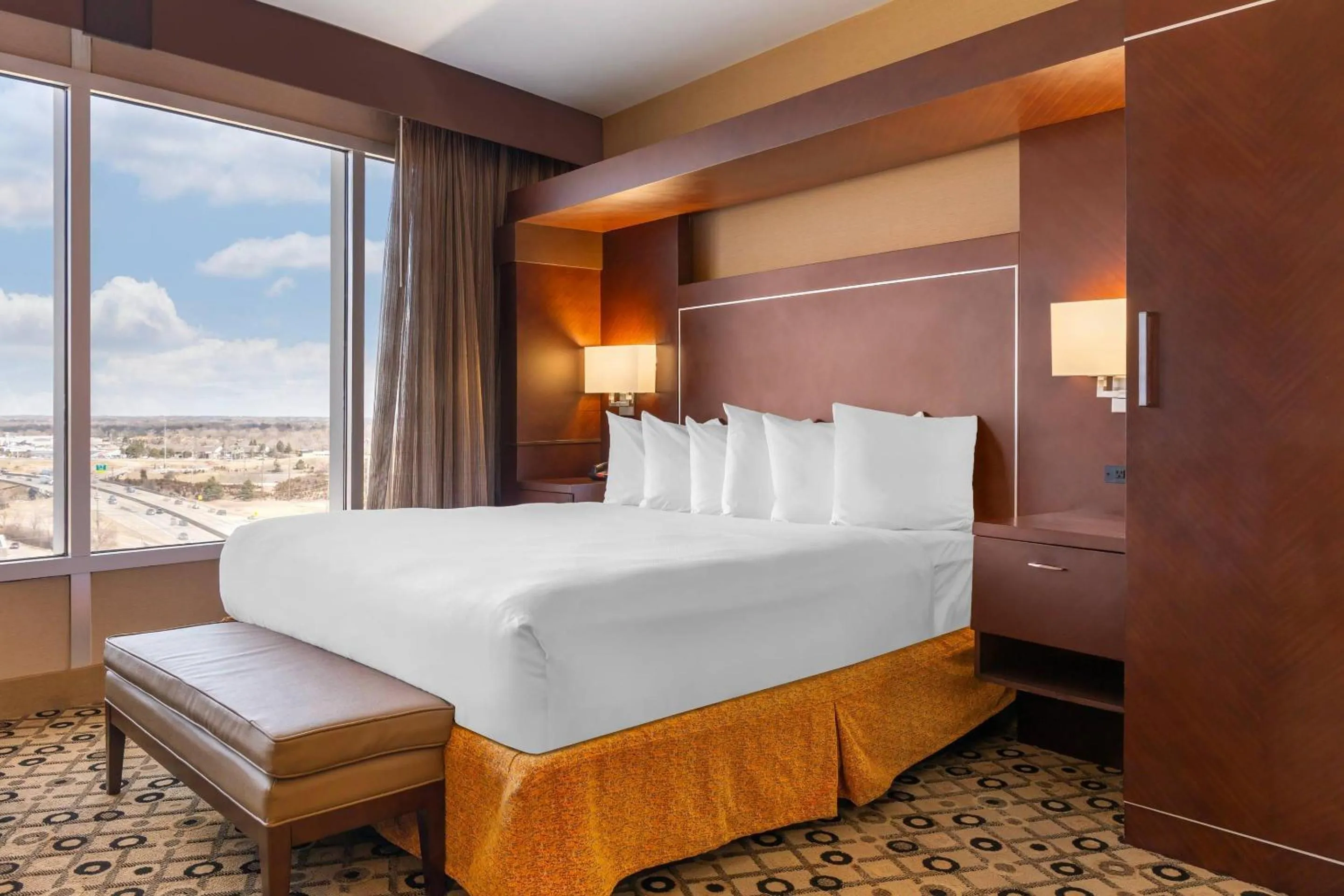 Bedroom, Bed in Radisson Hotel Southfield-Detroit