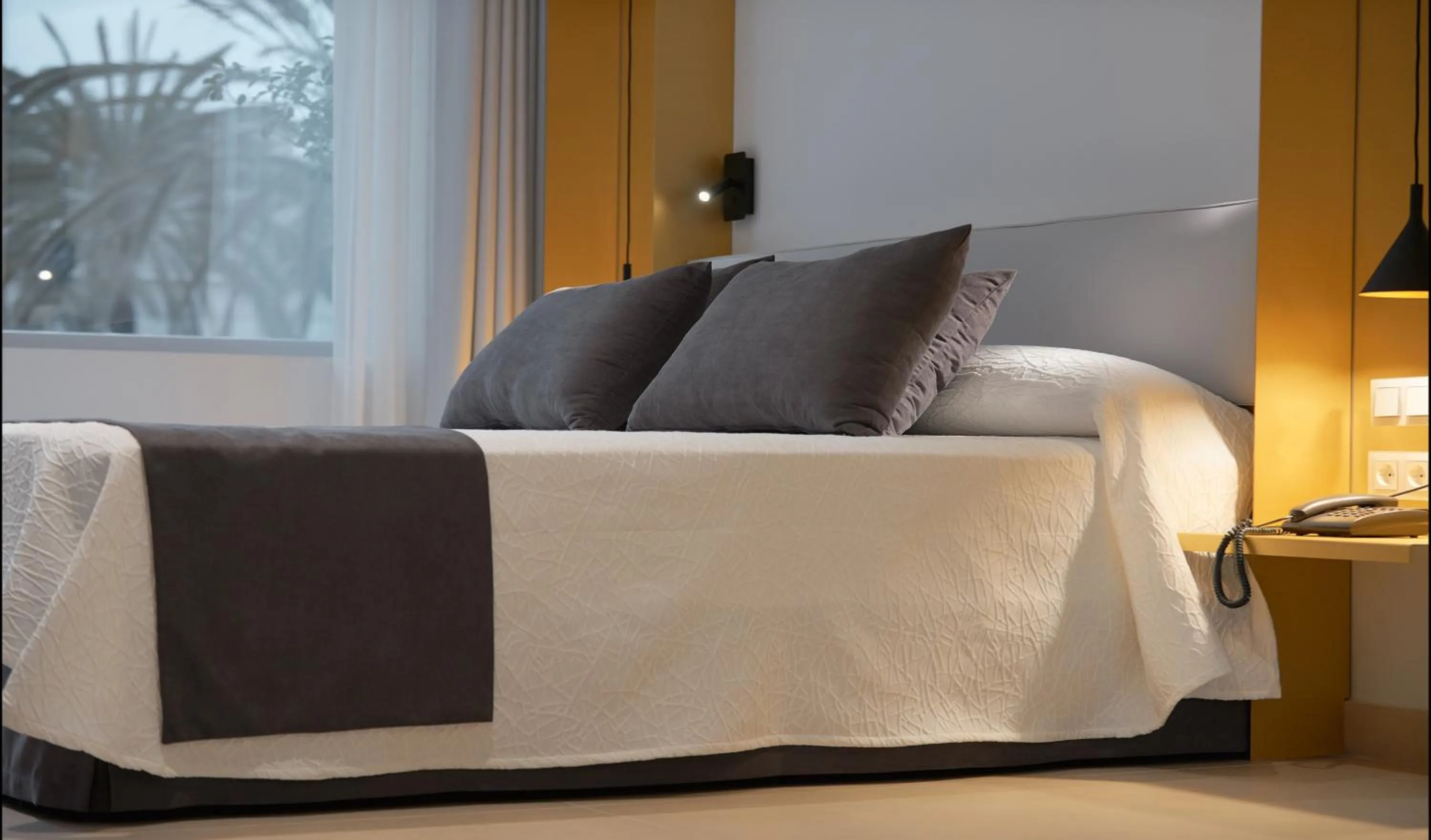 Bedroom, Bed in Catedral Almería