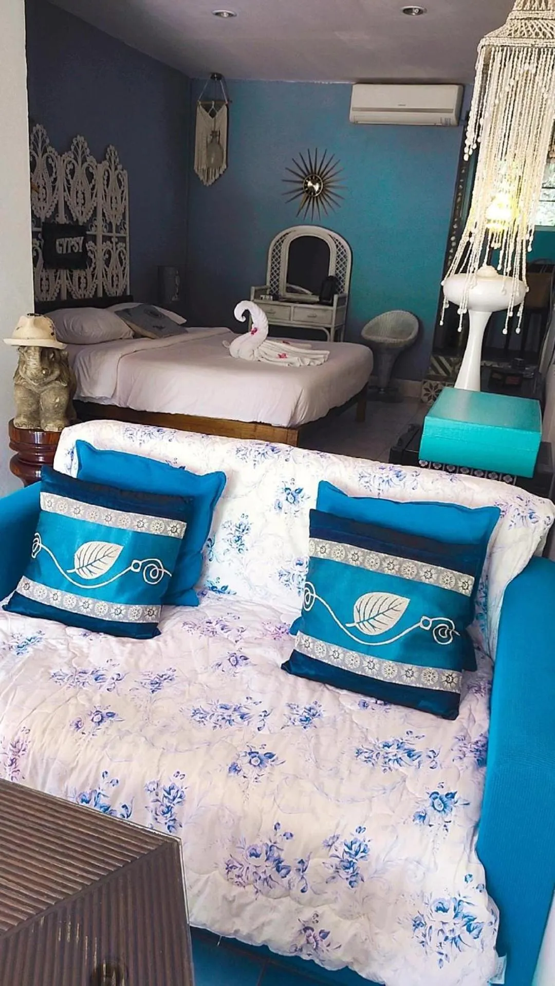 Bed in Baan sikhao Yanui