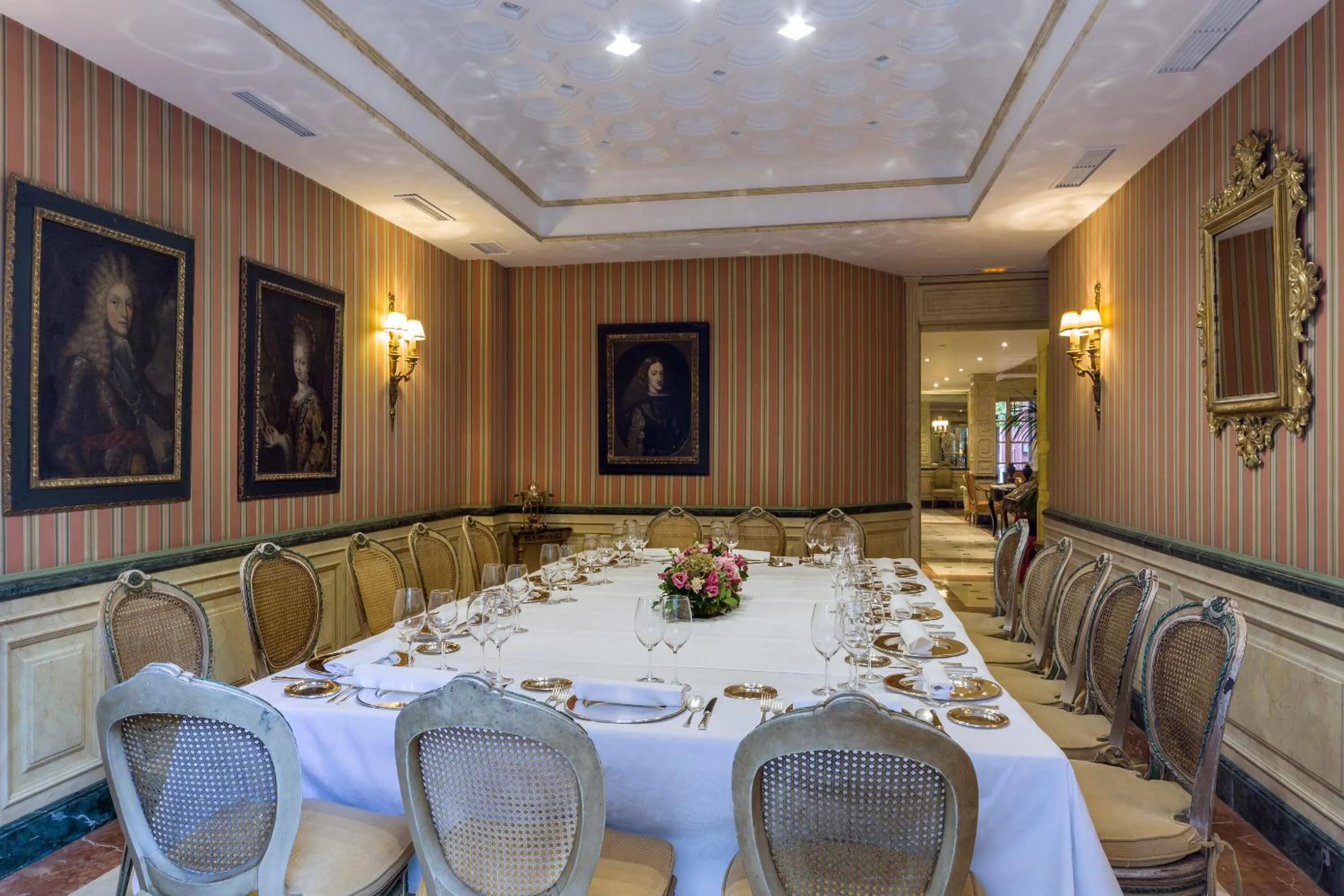 Restaurant/places to eat in Relais & Châteaux Hotel Orfila