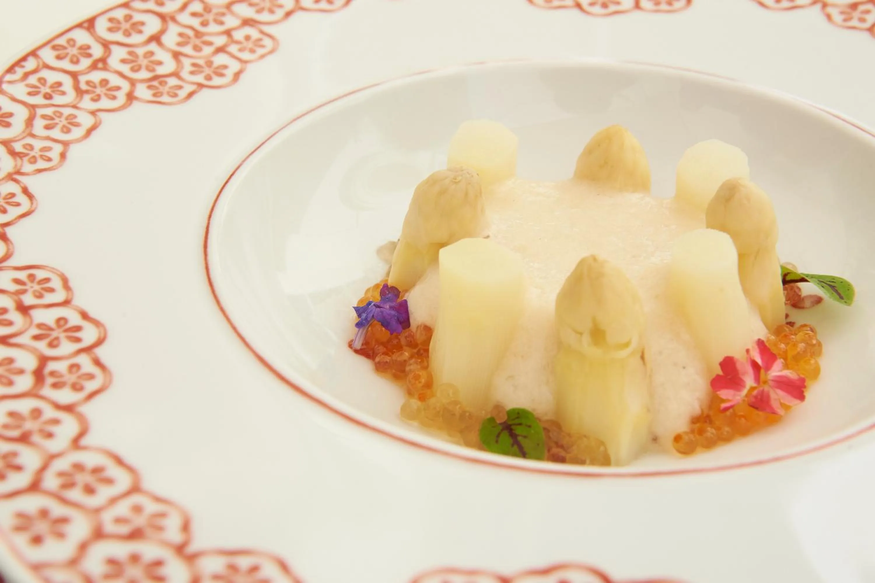 Food and drinks in Relais & Châteaux Hotel Orfila