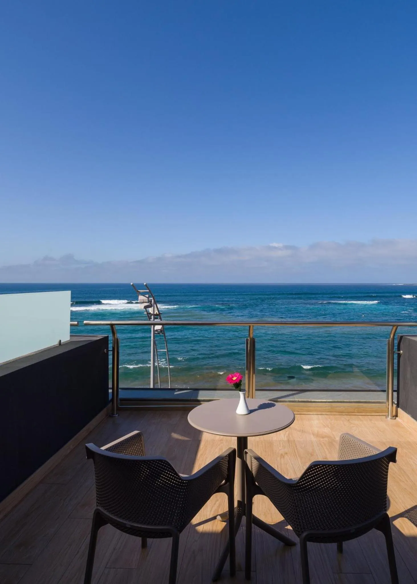 Photo of the whole room in Sercotel Playa Canteras