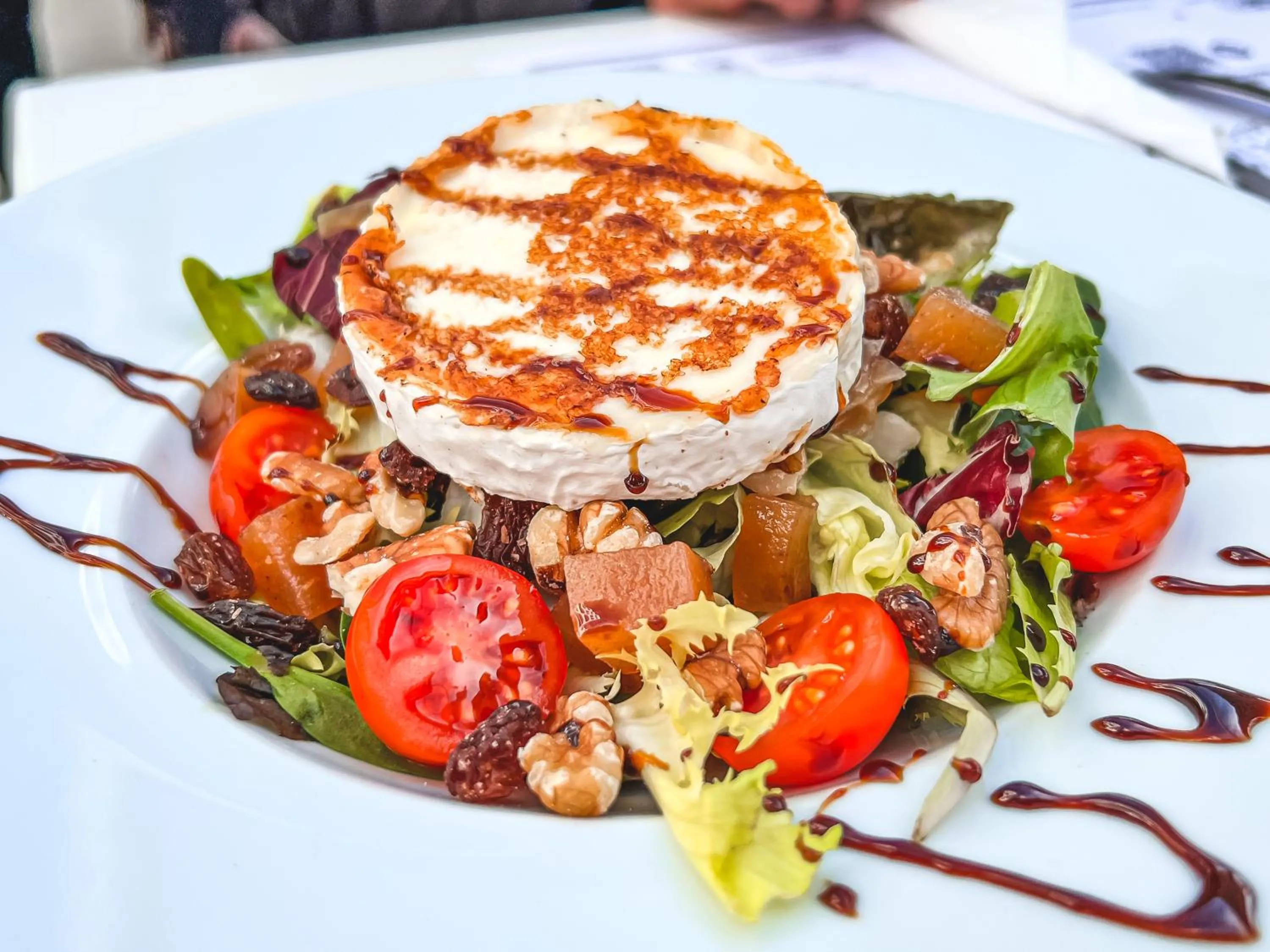 Restaurant/places to eat in Perla Marina