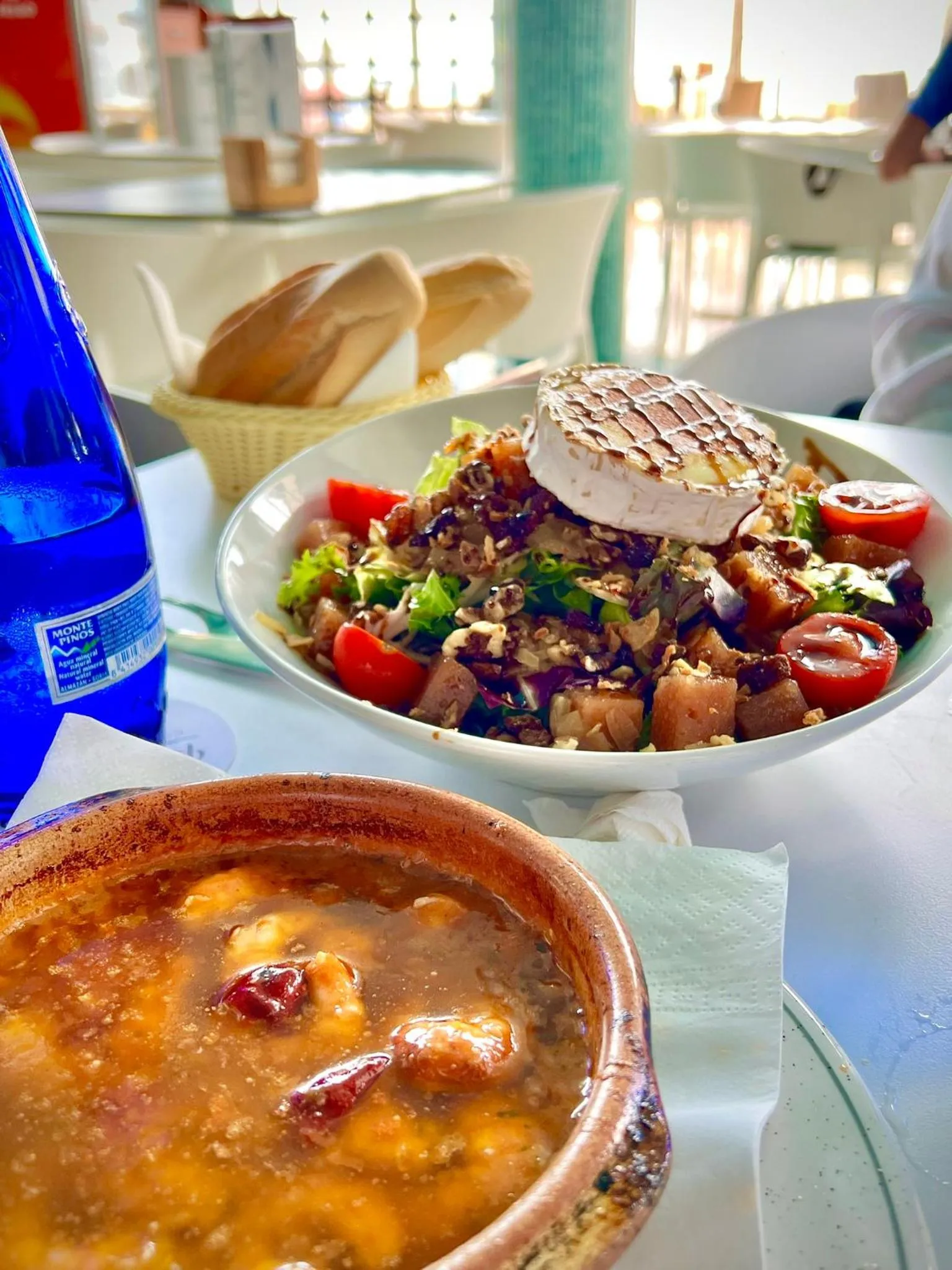 Restaurant/places to eat in Perla Marina