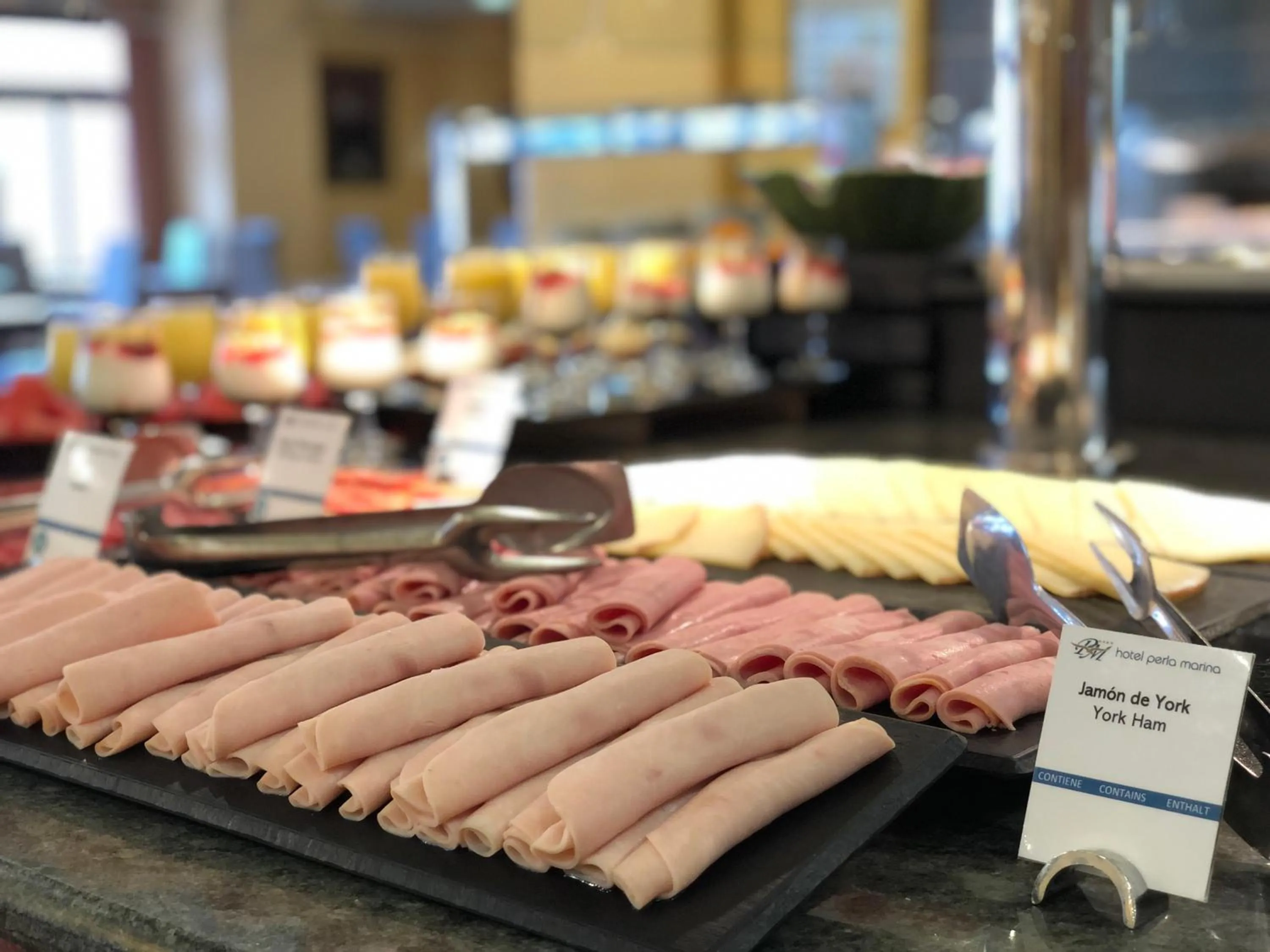 Restaurant/places to eat in Perla Marina