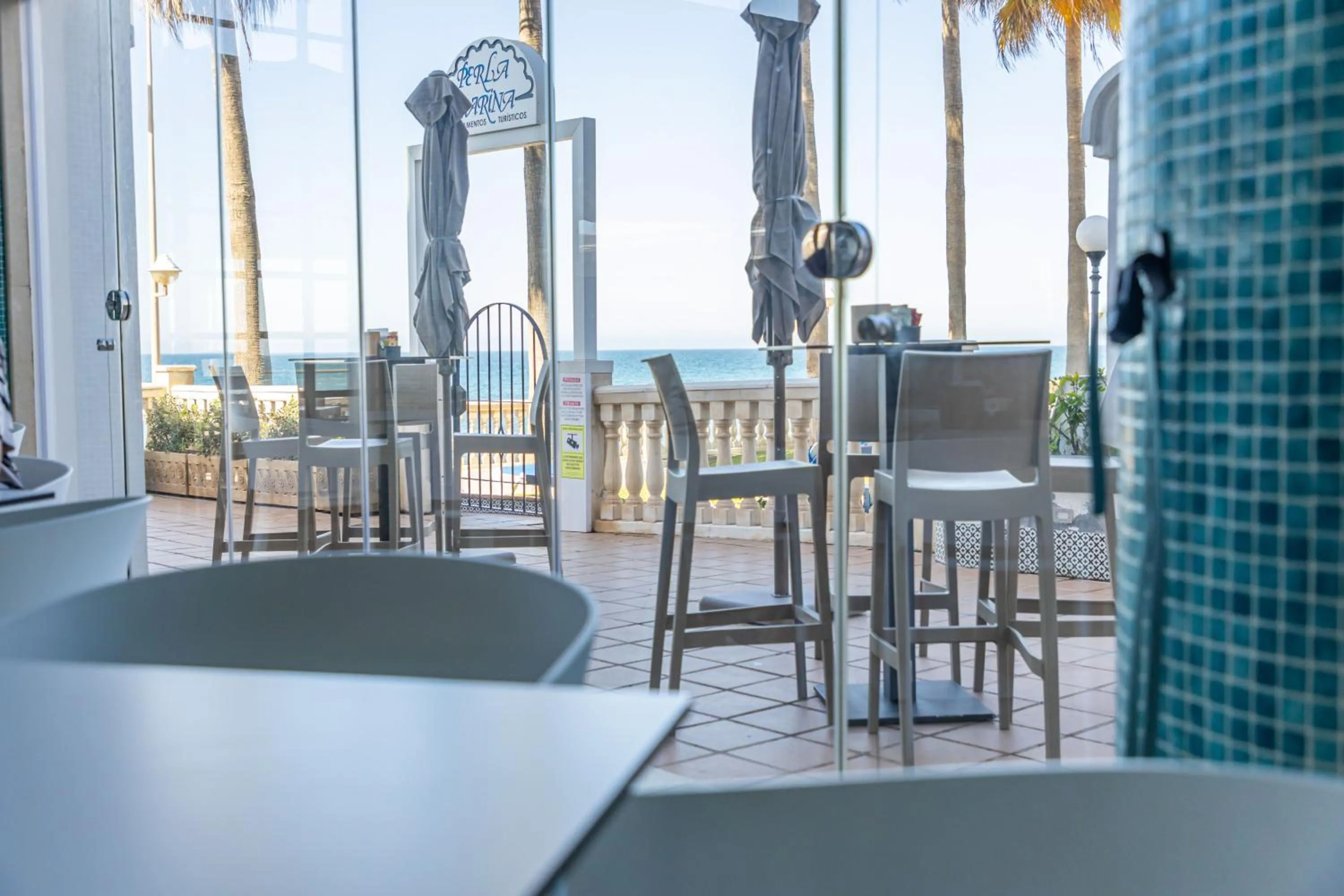 Restaurant/places to eat in Perla Marina