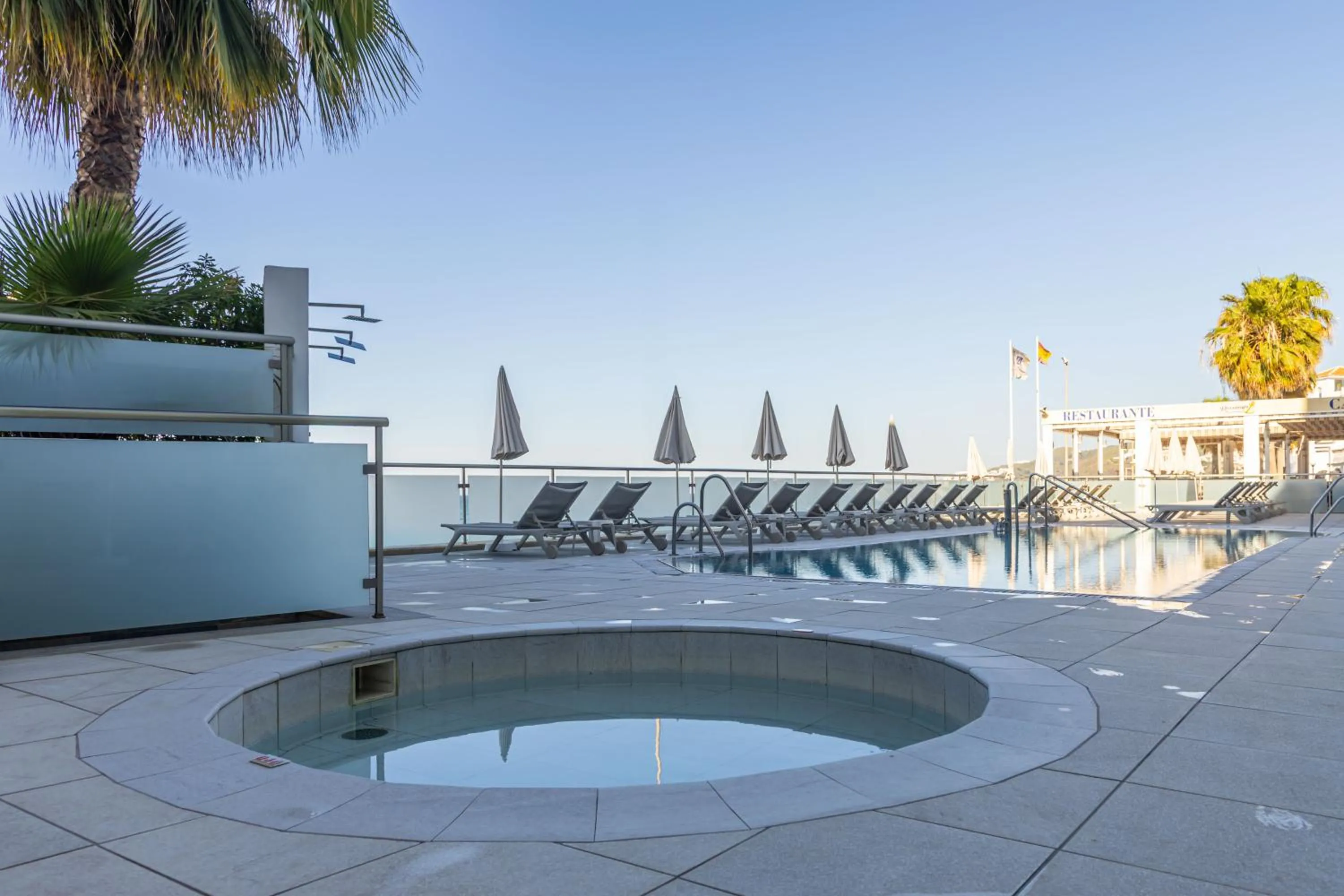Swimming pool in Perla Marina