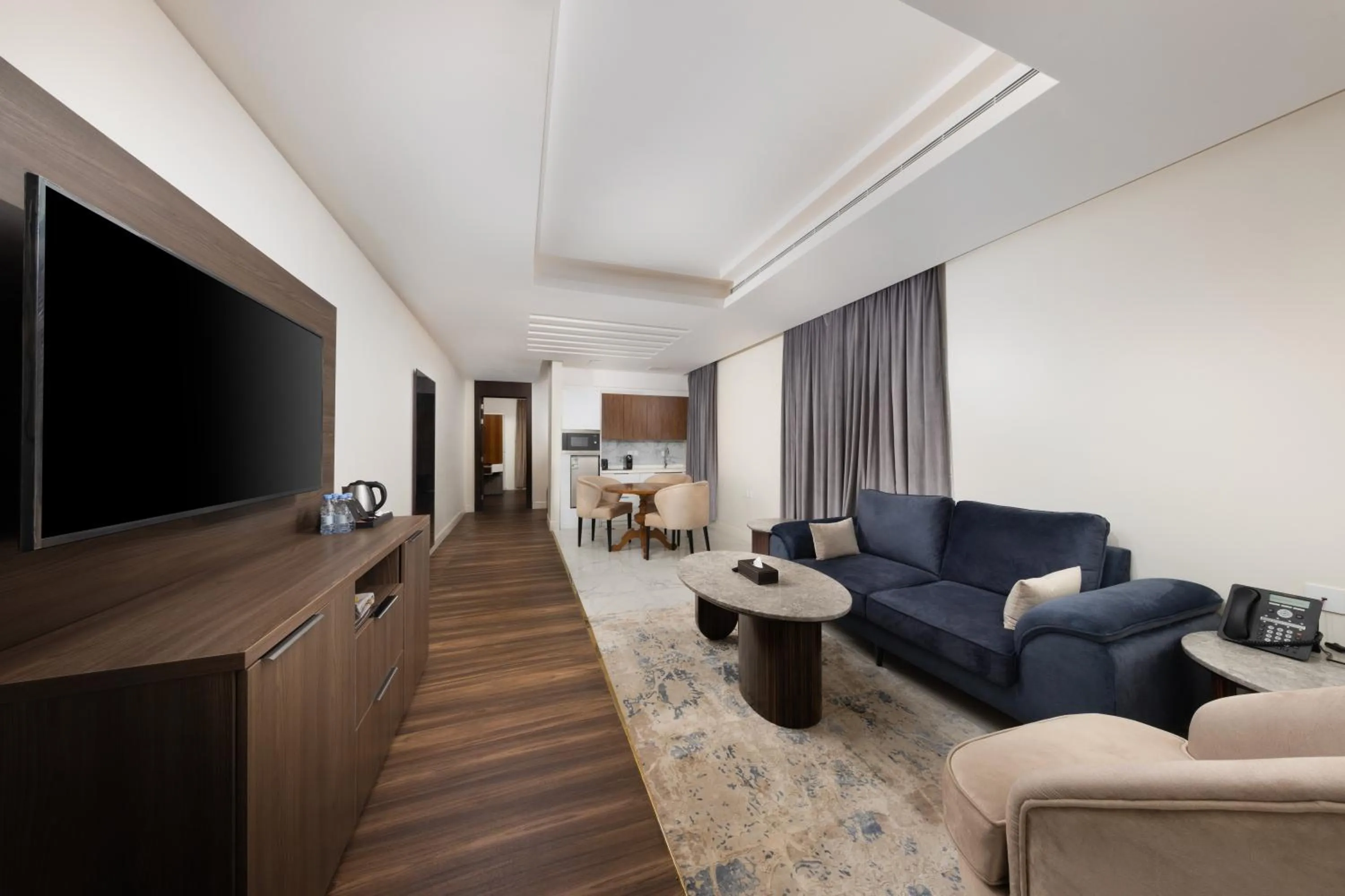 Luxury Night Al Munsiyah