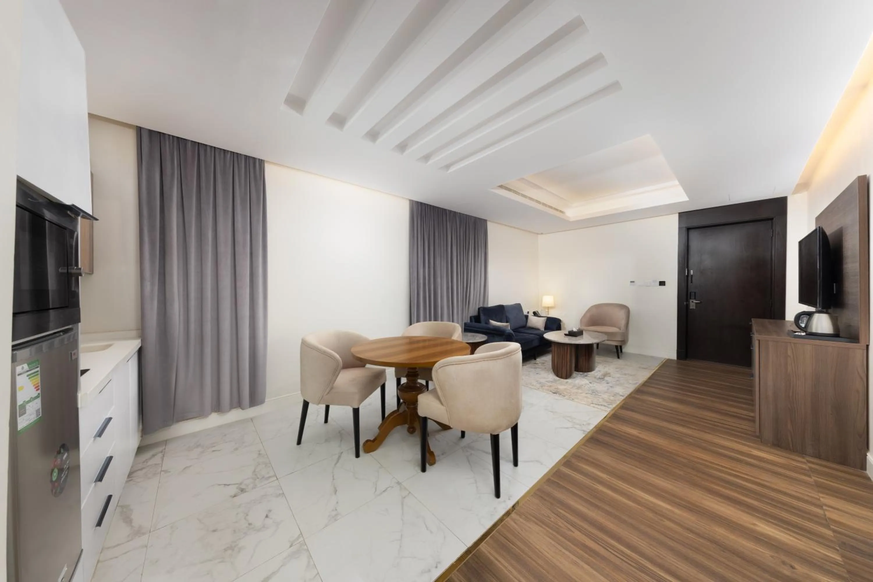 Luxury Night Al Munsiyah