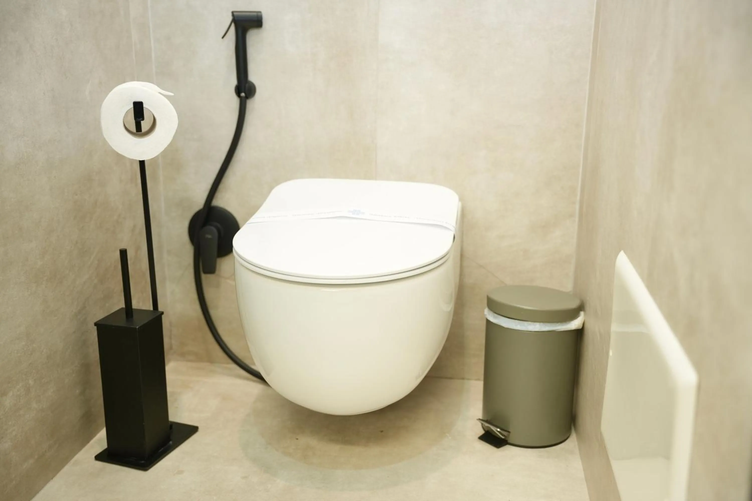 Toilet in Ambassador Skyline Apartments