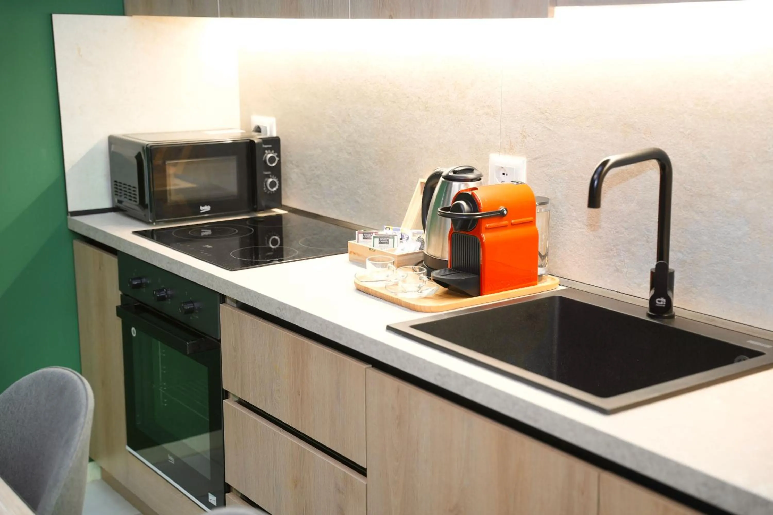 Coffee/tea facilities in Ambassador Skyline Apartments