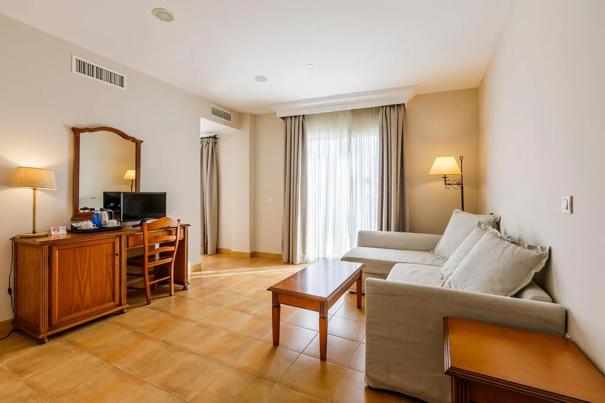 Superior Double Room in Hotel Almijara - Mares Superior Double Room in Hotel Almijara - Mares